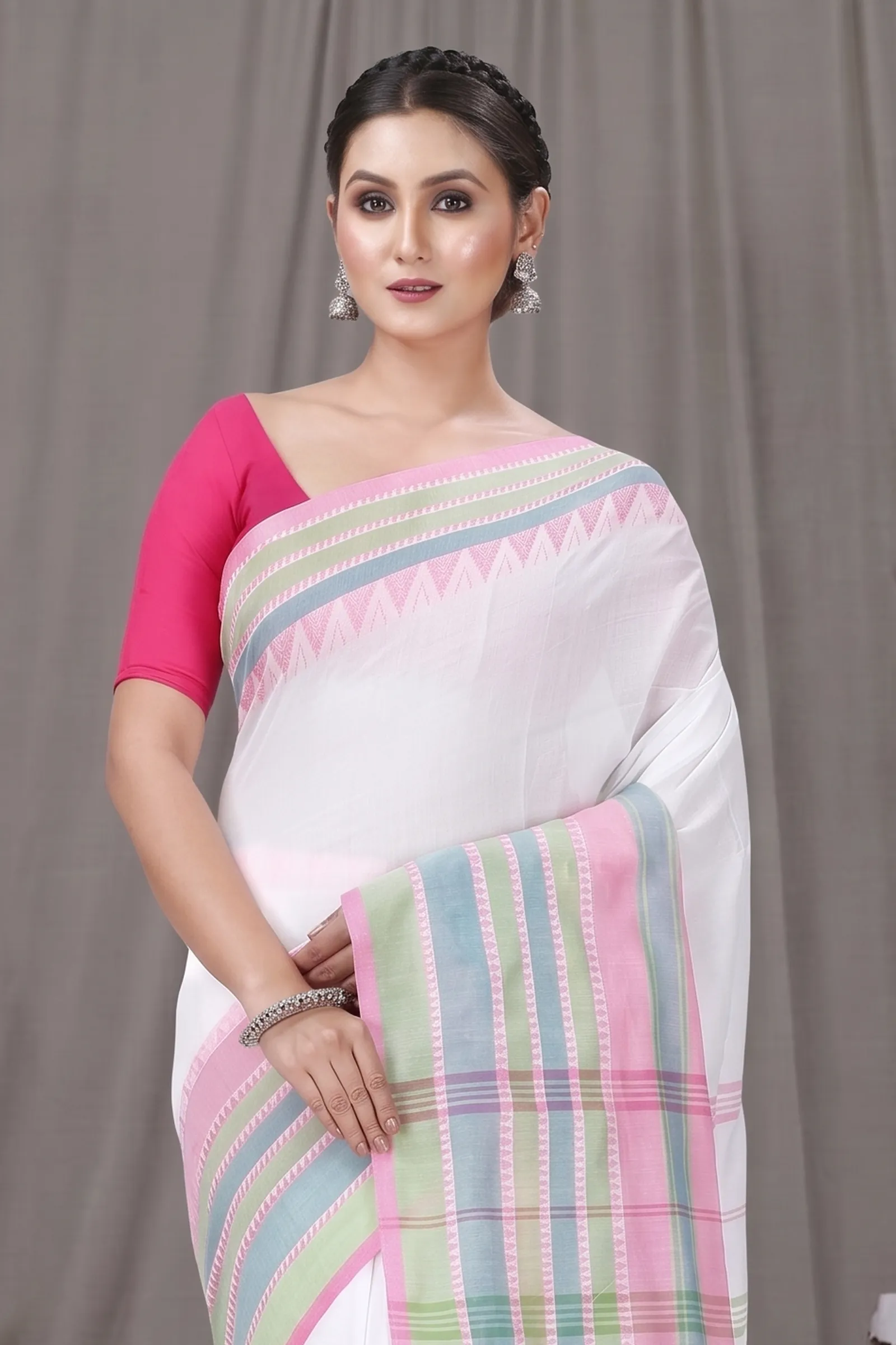DipDiya Pure Cotton  Artisan Crafted White Pink Traditional Bengali Begompuri Hand Handloom Saree