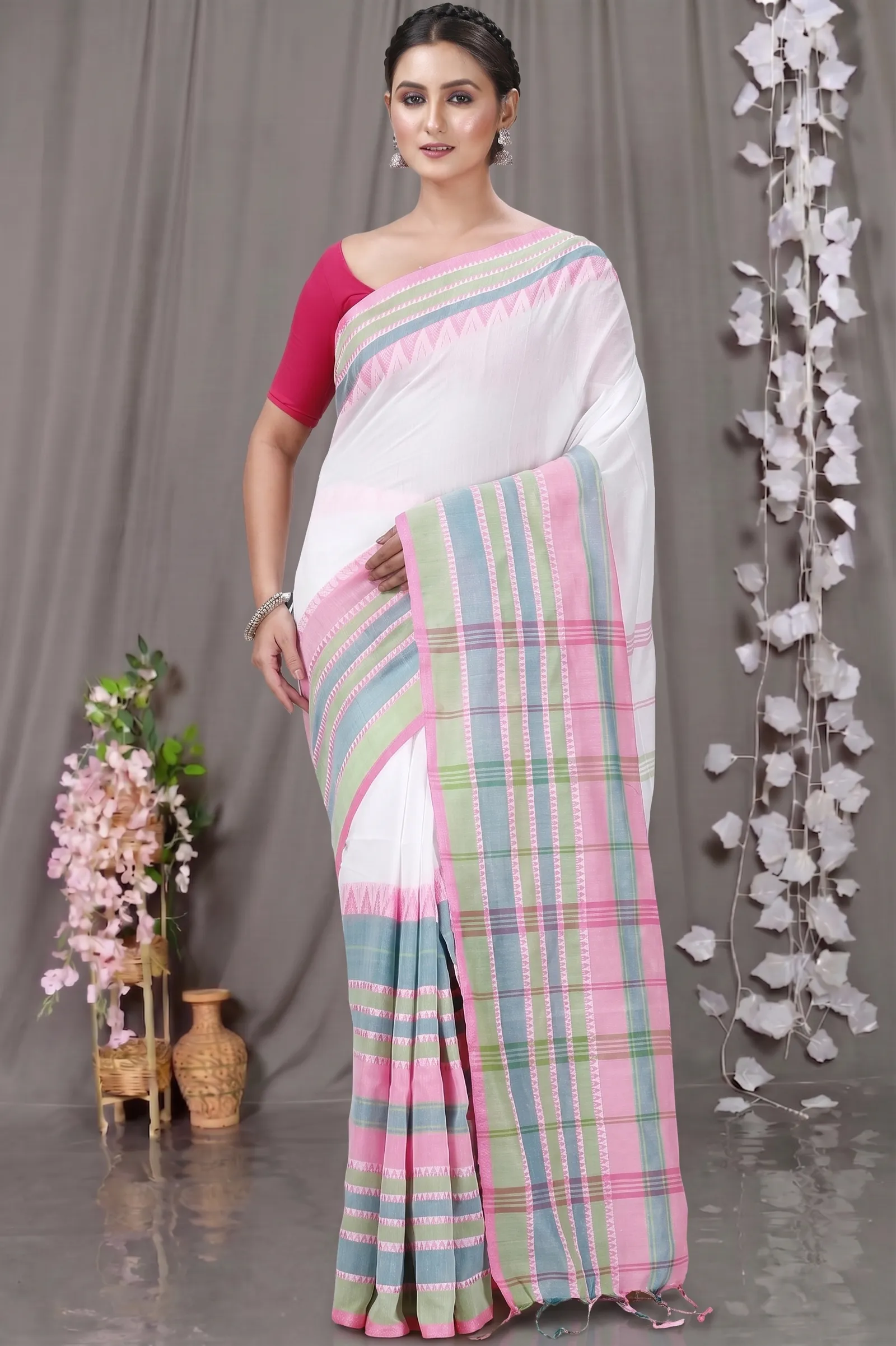 DipDiya Pure Cotton  Artisan Crafted White Pink Traditional Bengali Begompuri Hand Handloom Saree