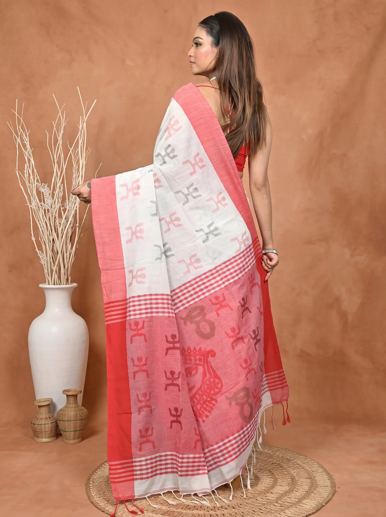 DipDiya Pure Cotton  Artisan Crafted White Red Traditional Bengali Borma Handloom Saree
