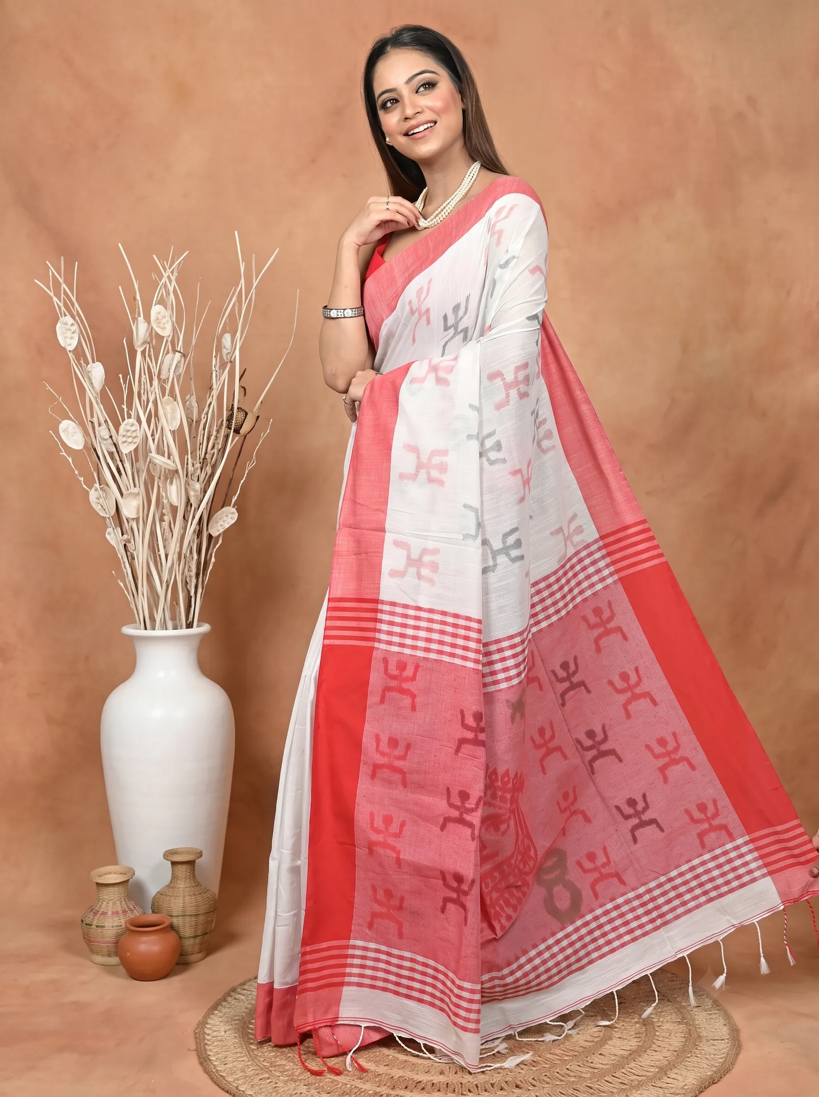 DipDiya Pure Cotton  Artisan Crafted White Red Traditional Bengali Borma Handloom Saree