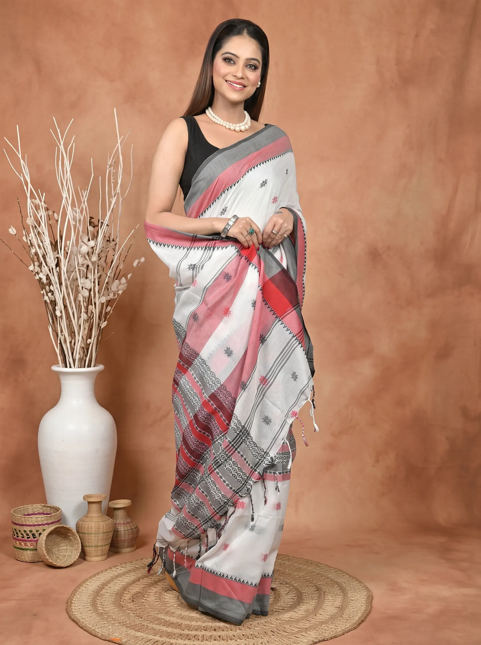 DipDiya Pure Cotton  Artisan Crafted White Red Traditional Bengali Bormaa Handloom Saree