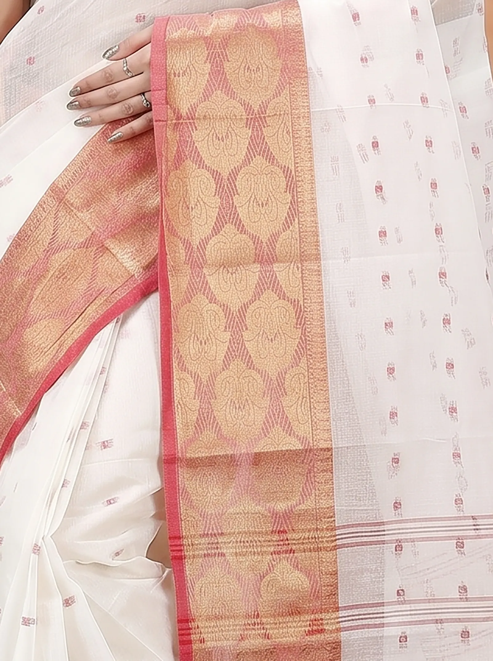 DipDiya Pure Cotton  Artisan Crafted White Traditional Bengali Asmani Tant Saree