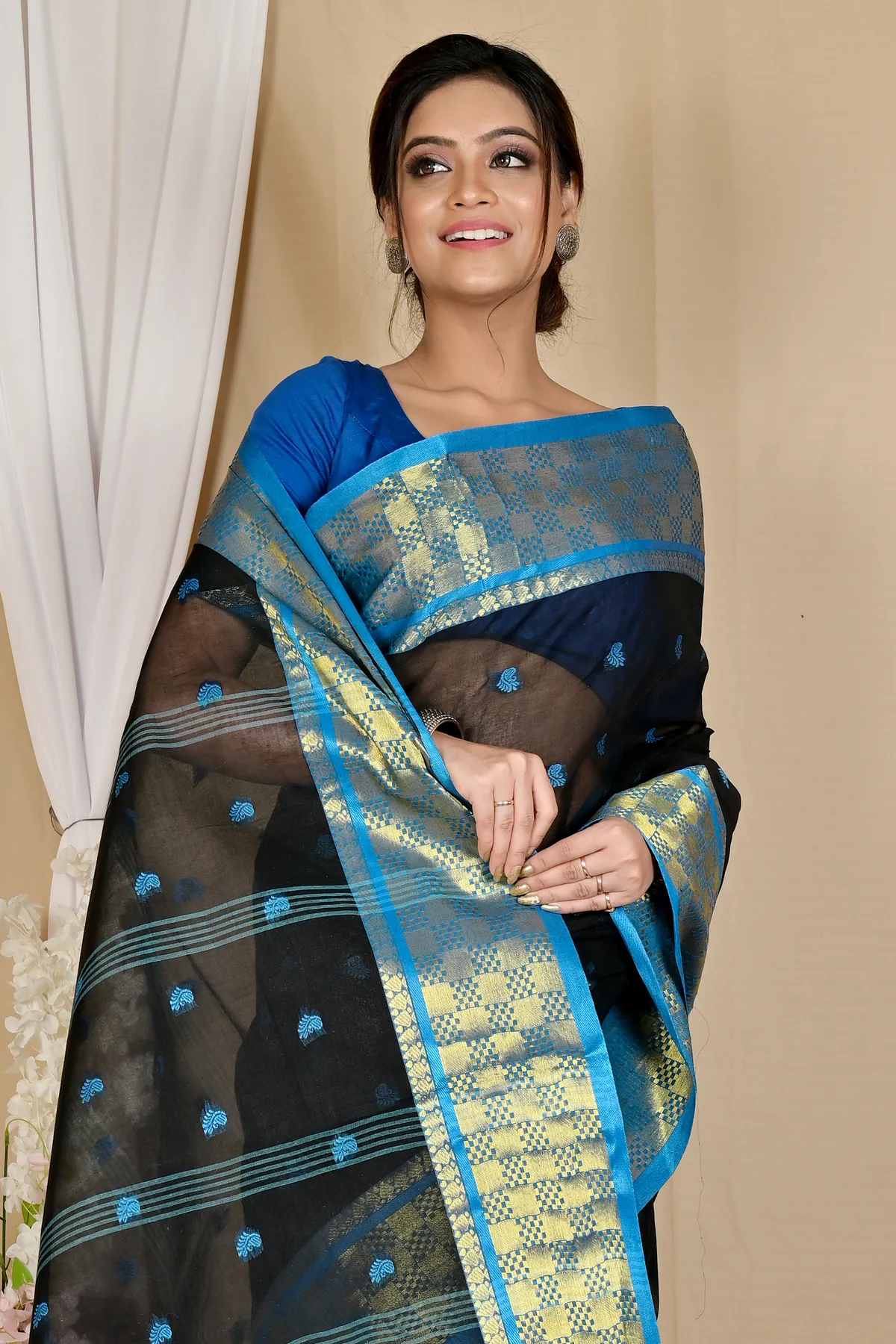 DipDiya Pure Cotton Black Atula Artisan Crafted Tant Sarees