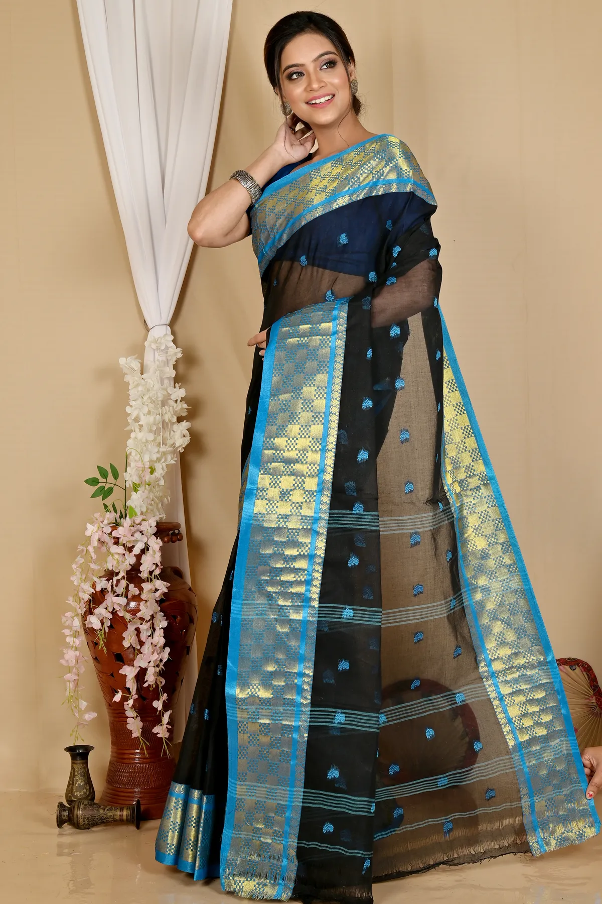 DipDiya Pure Cotton Black Atula Artisan Crafted Tant Sarees