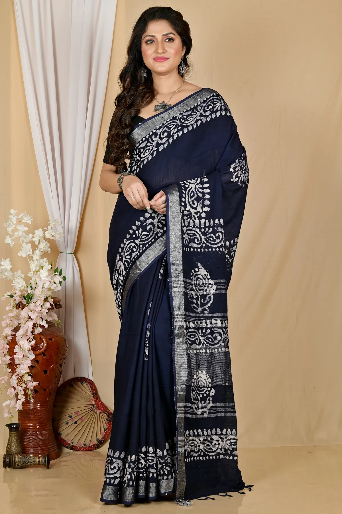 DipDiya Pure Cotton Black Batika Boll Loom to Love Batik Print Sarees