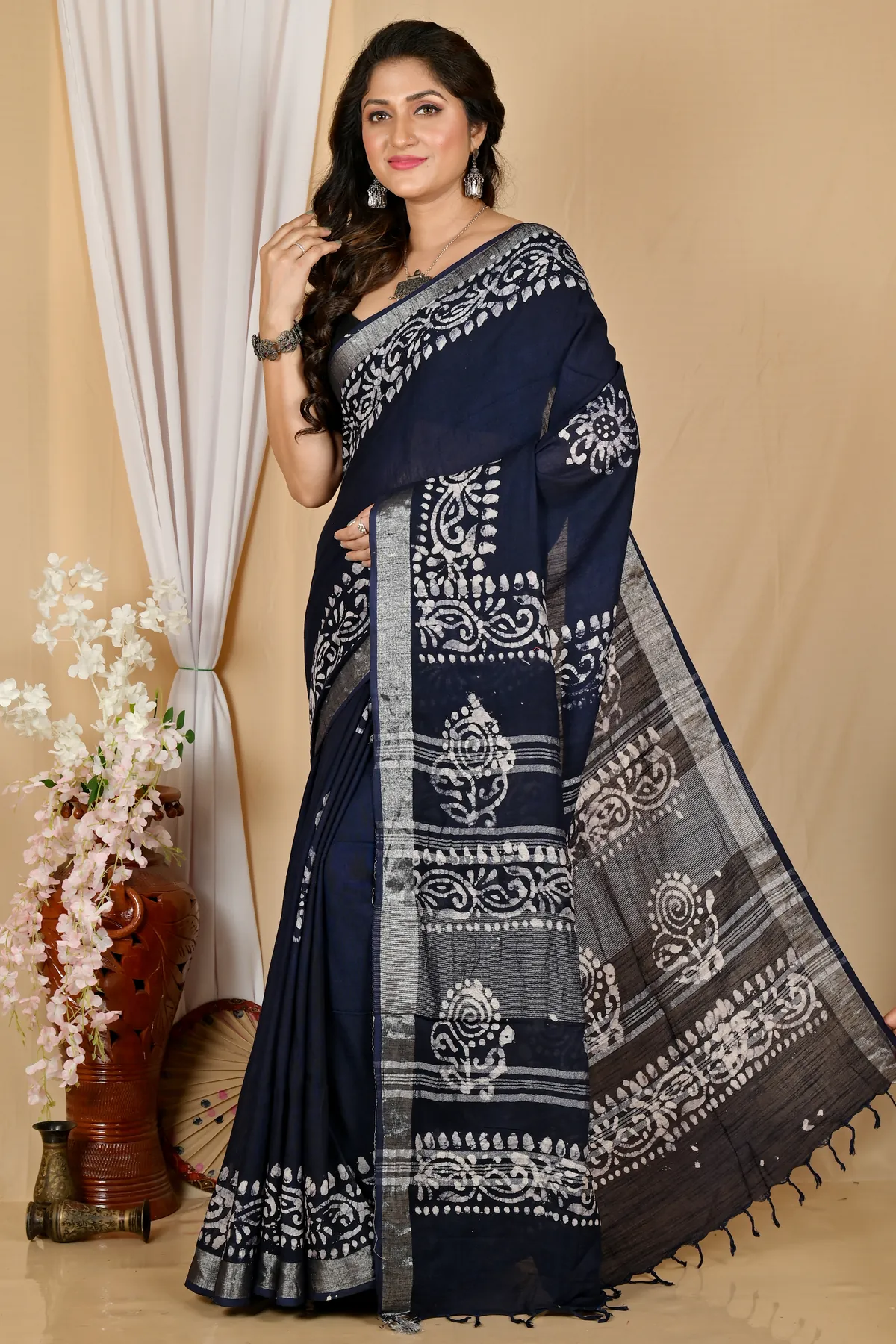 DipDiya Pure Cotton Black Batika Boll Loom to Love Batik Print Sarees