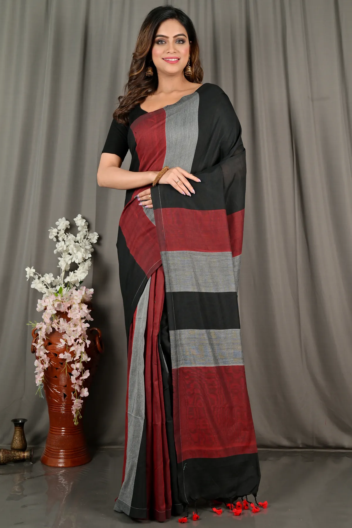 DipDiya Pure Cotton Black Brown Nator Regal Bengali Handloom Sarees