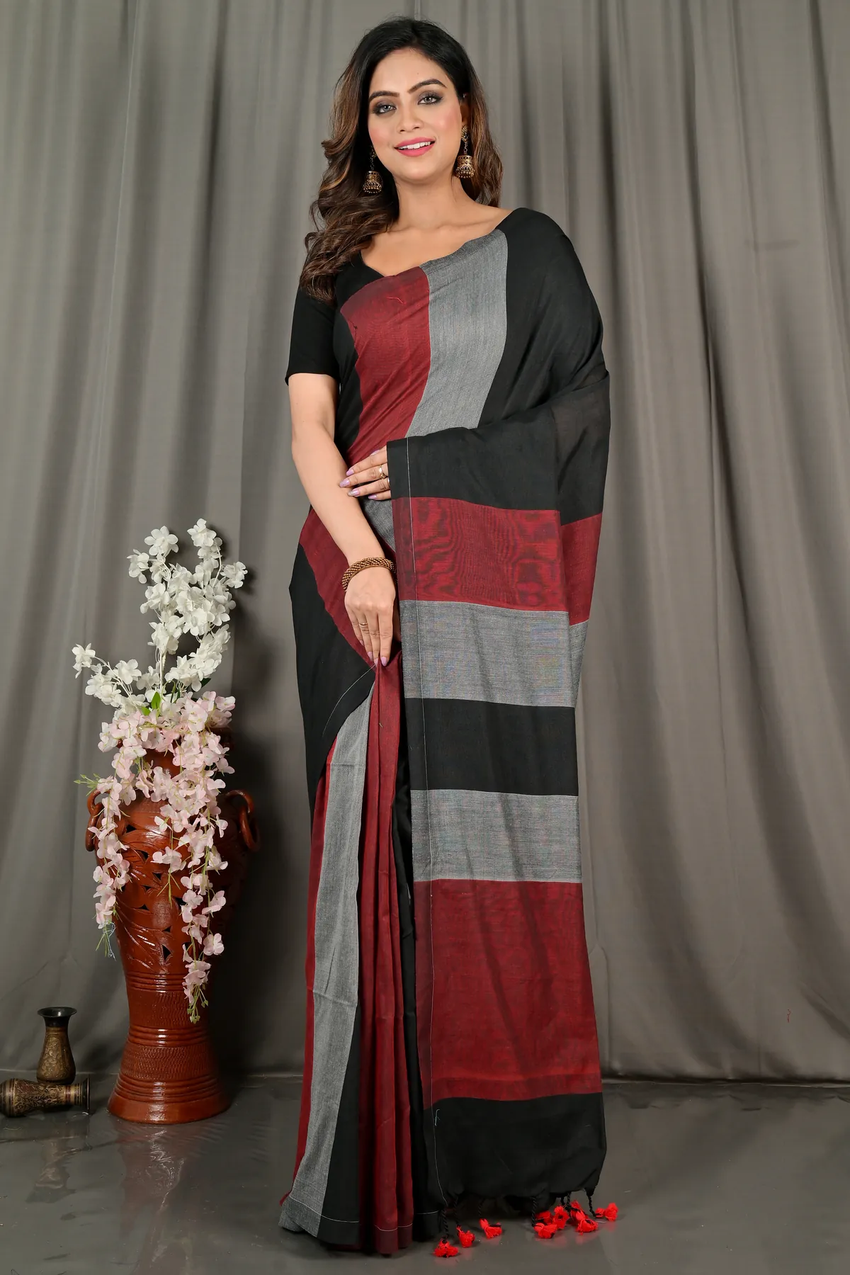 DipDiya Pure Cotton Black Brown Nator Regal Bengali Handloom Sarees