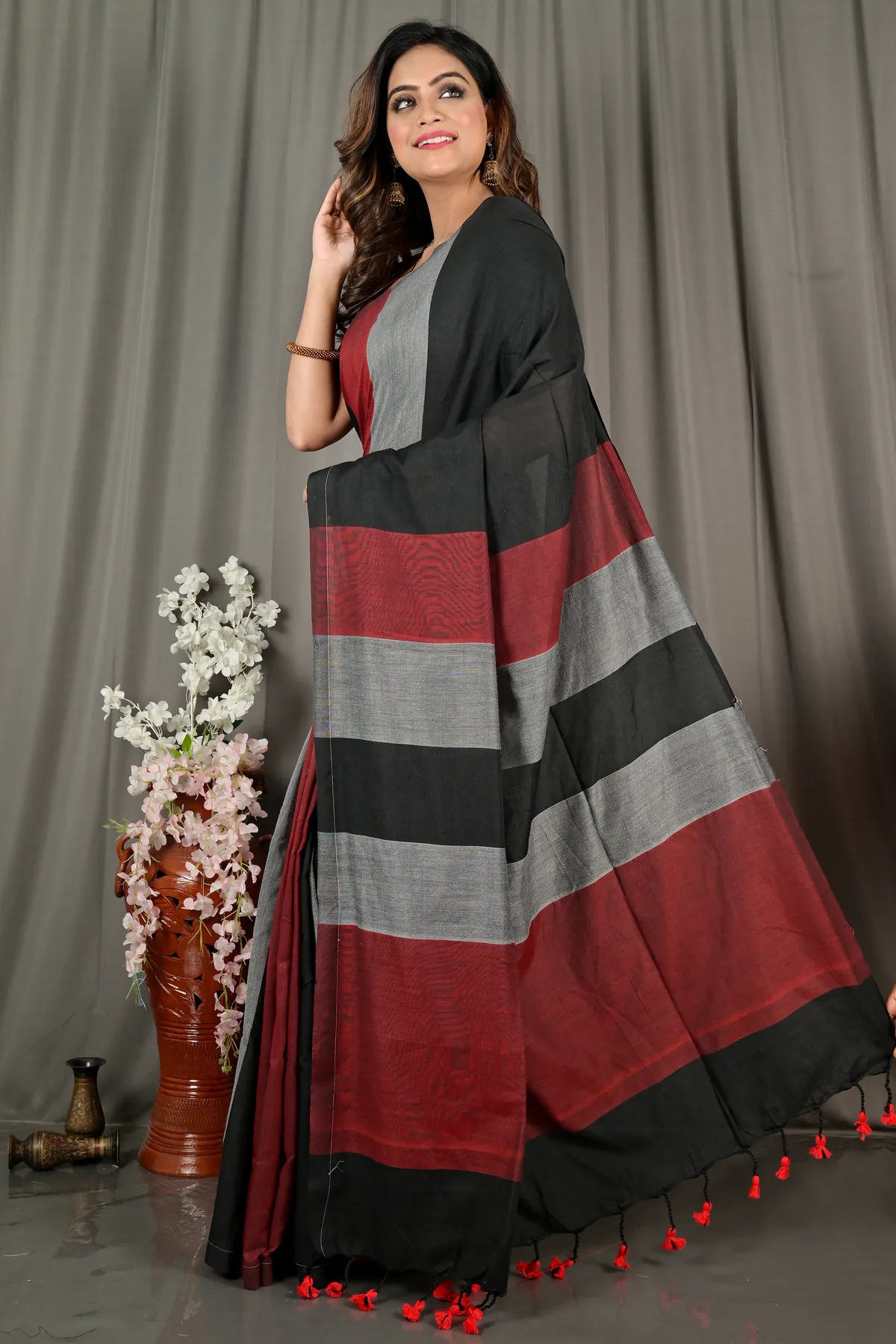 DipDiya Pure Cotton Black Brown Nator Regal Bengali Handloom Sarees