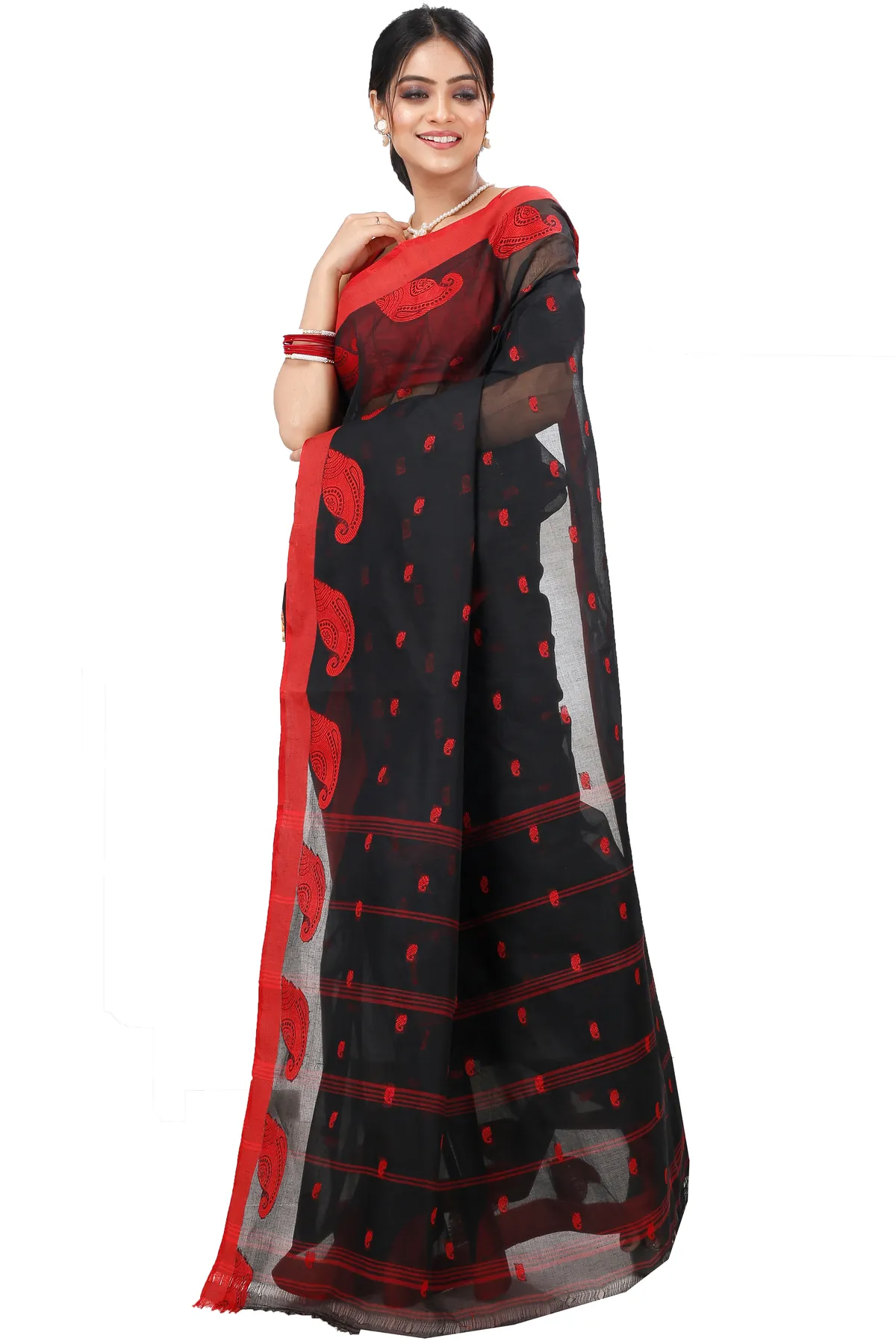 DipDiya Pure Cotton Black Epto Shonko Elegance in Every Weave Tant Sarees