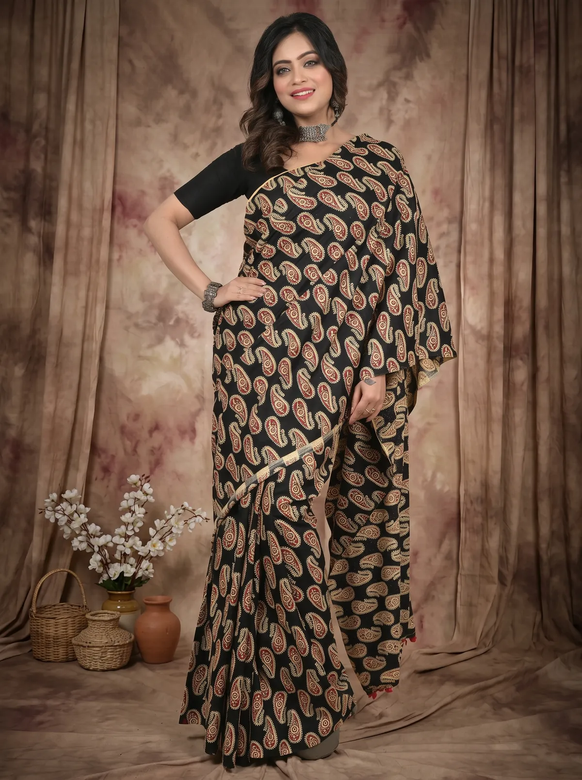 DipDiya Pure Cotton Black Giana Woven with Tradition Kalamkari Printed Sarees