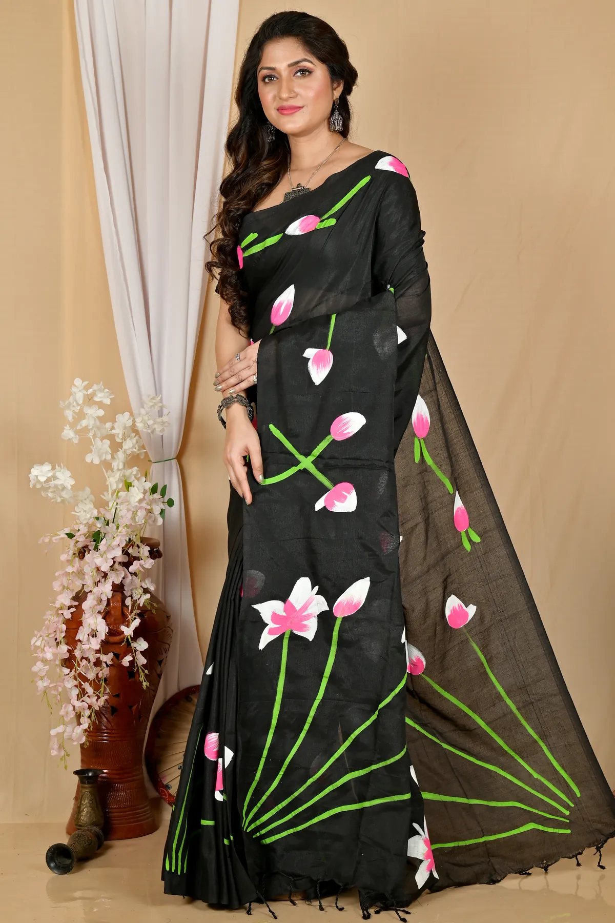 DipDiya Pure Cotton Black Kamal The Bengali Classic Hand Painted Sarees