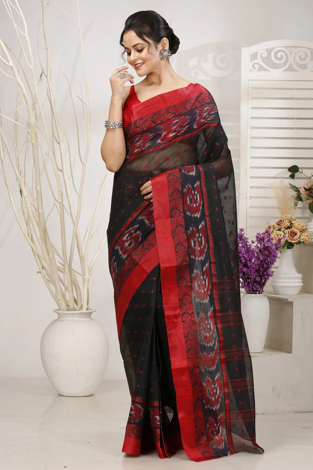 DipDiya Pure Cotton Black Moli Heritage Elegance Tant Sarees