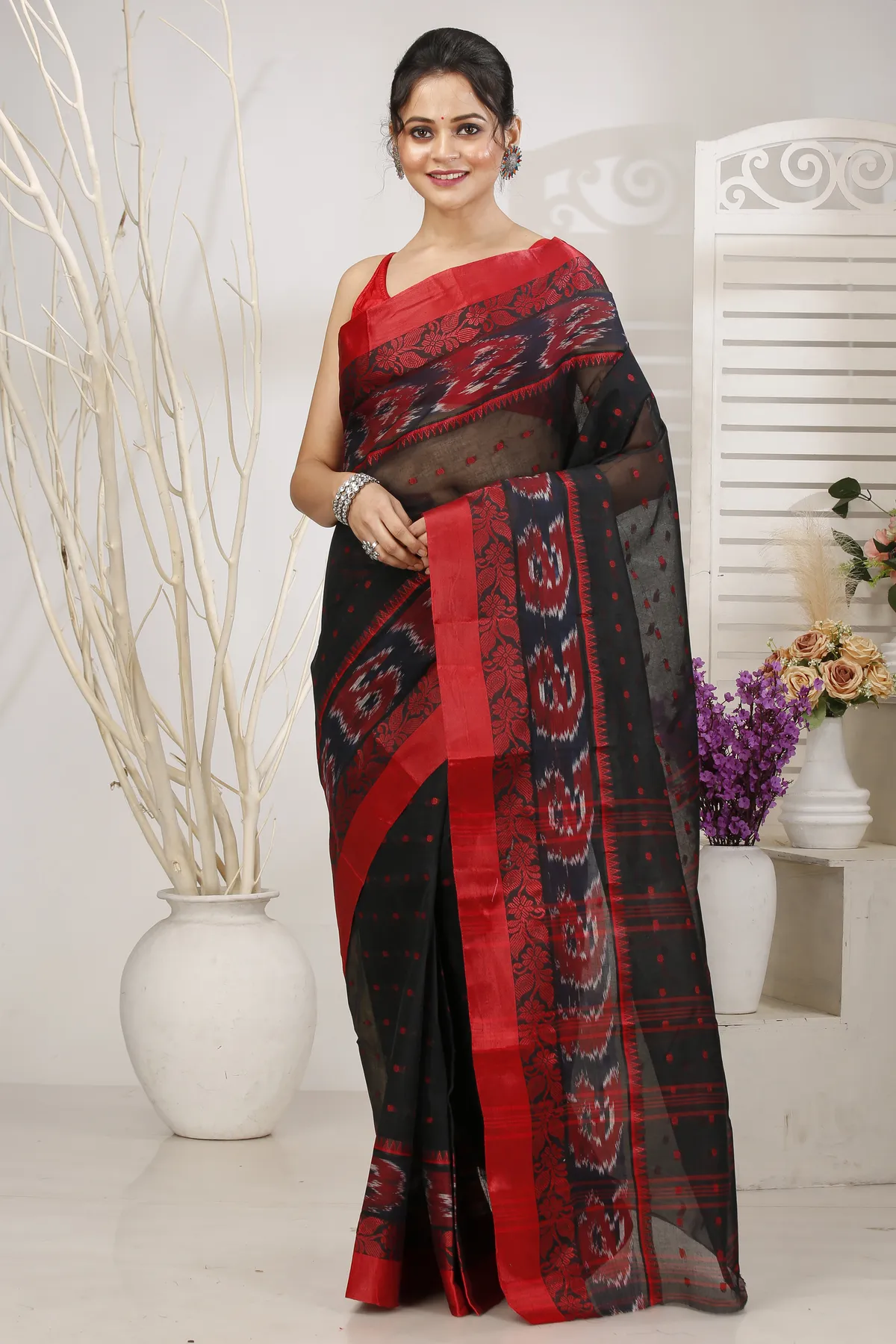 DipDiya Pure Cotton Black Moli Heritage Elegance Tant Sarees
