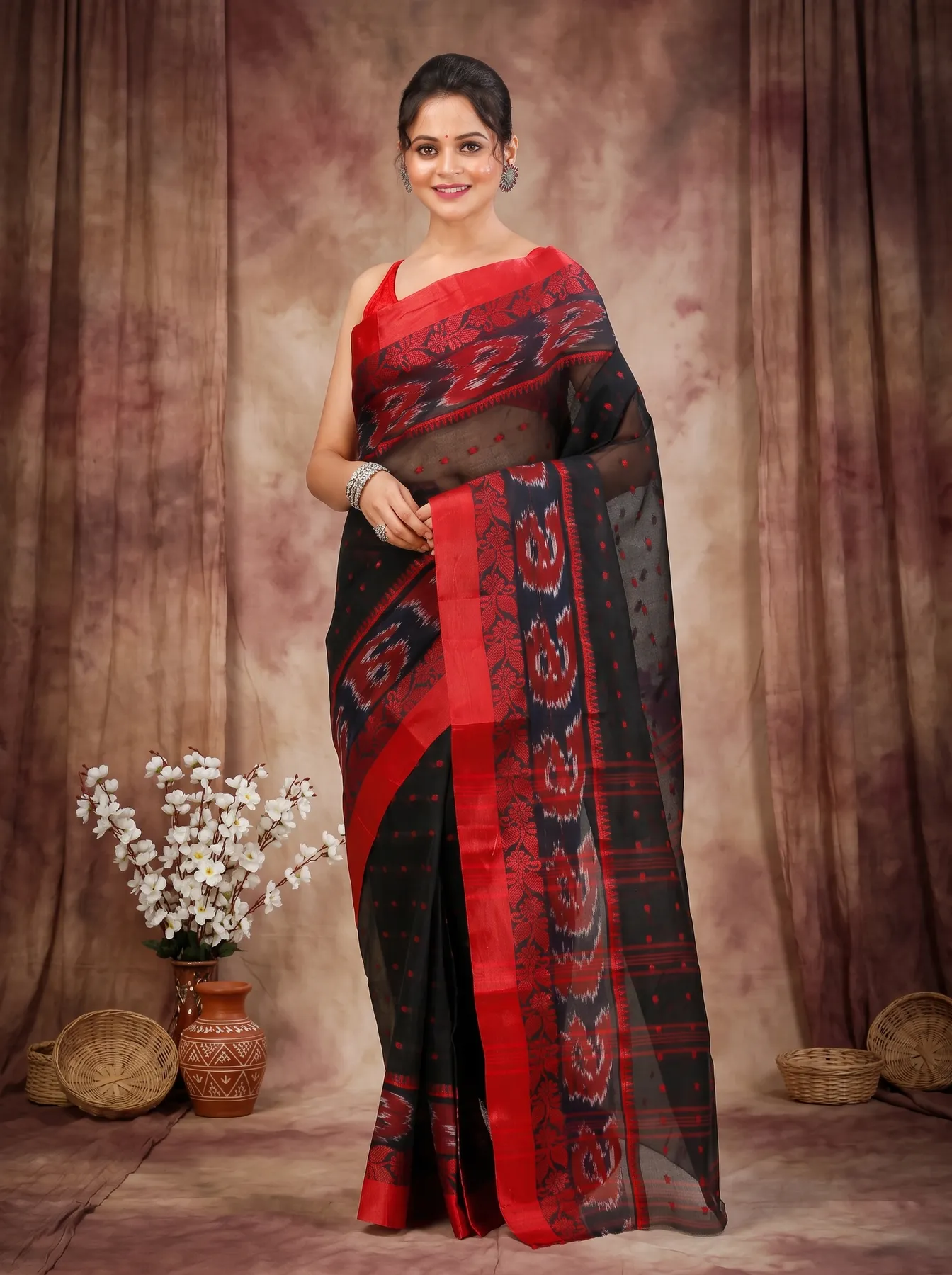 DipDiya Pure Cotton Black Moli Heritage Elegance Tant Sarees