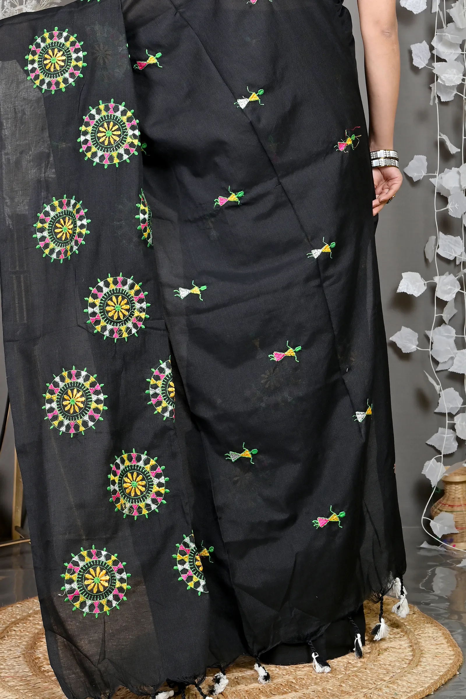 DipDiya Pure Cotton Black Parama The Bengali Classic Embroidery Handloom sarees