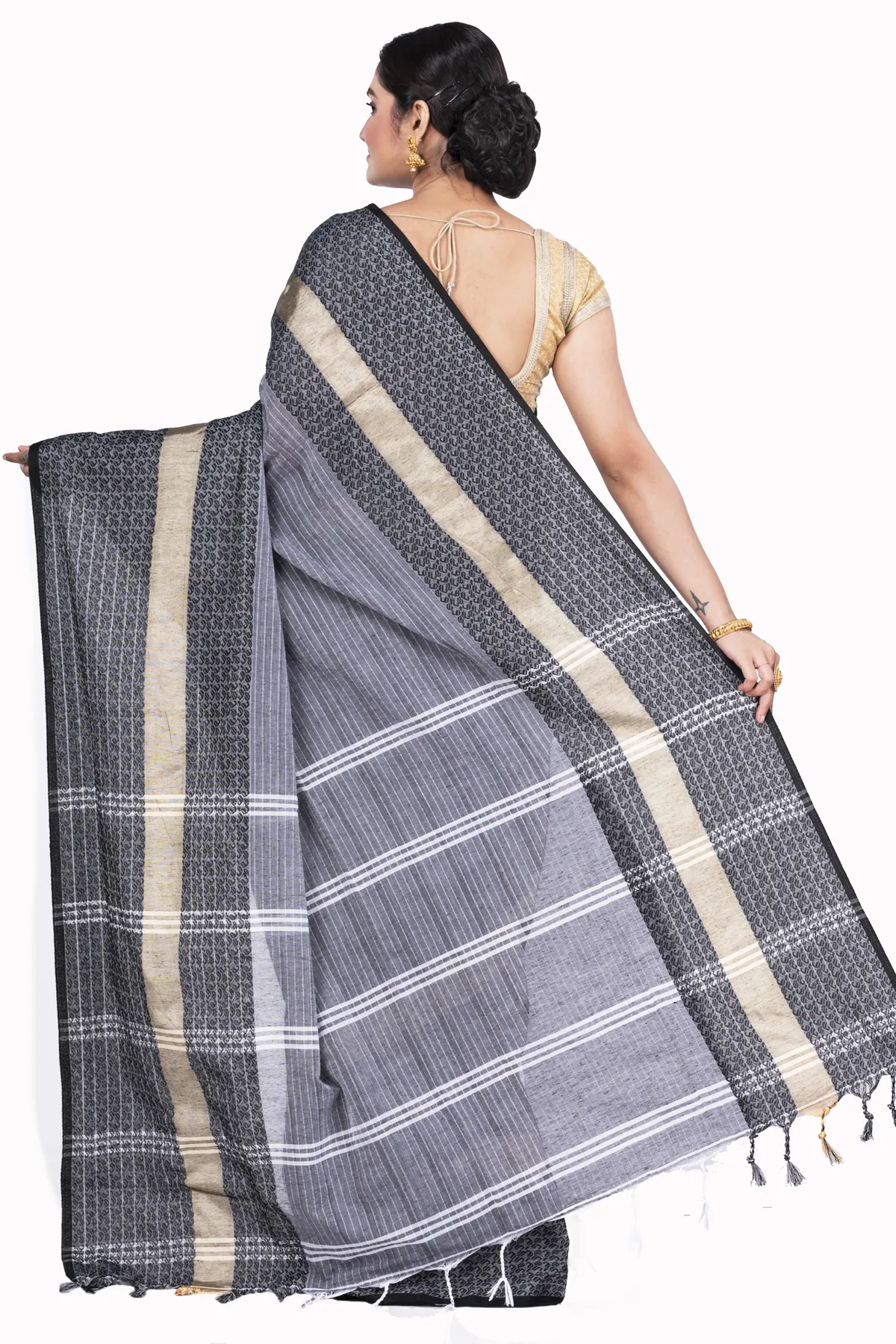 DipDiya Pure Cotton Black Souraovi Hand The Bengali Classic Handloom Sarees