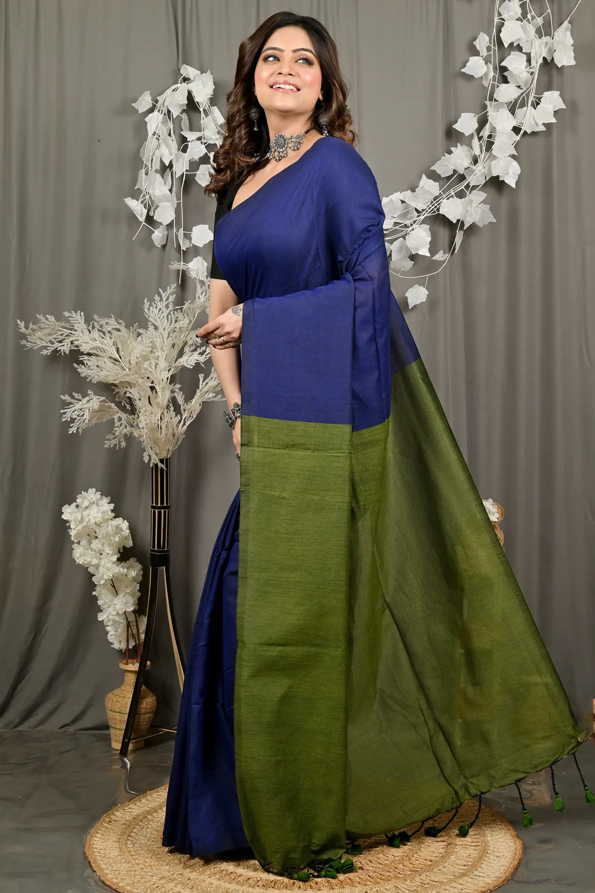 DipDiya Pure Cotton Blue Green ThanKhaditu Essence of Bengal Handloom Sarees