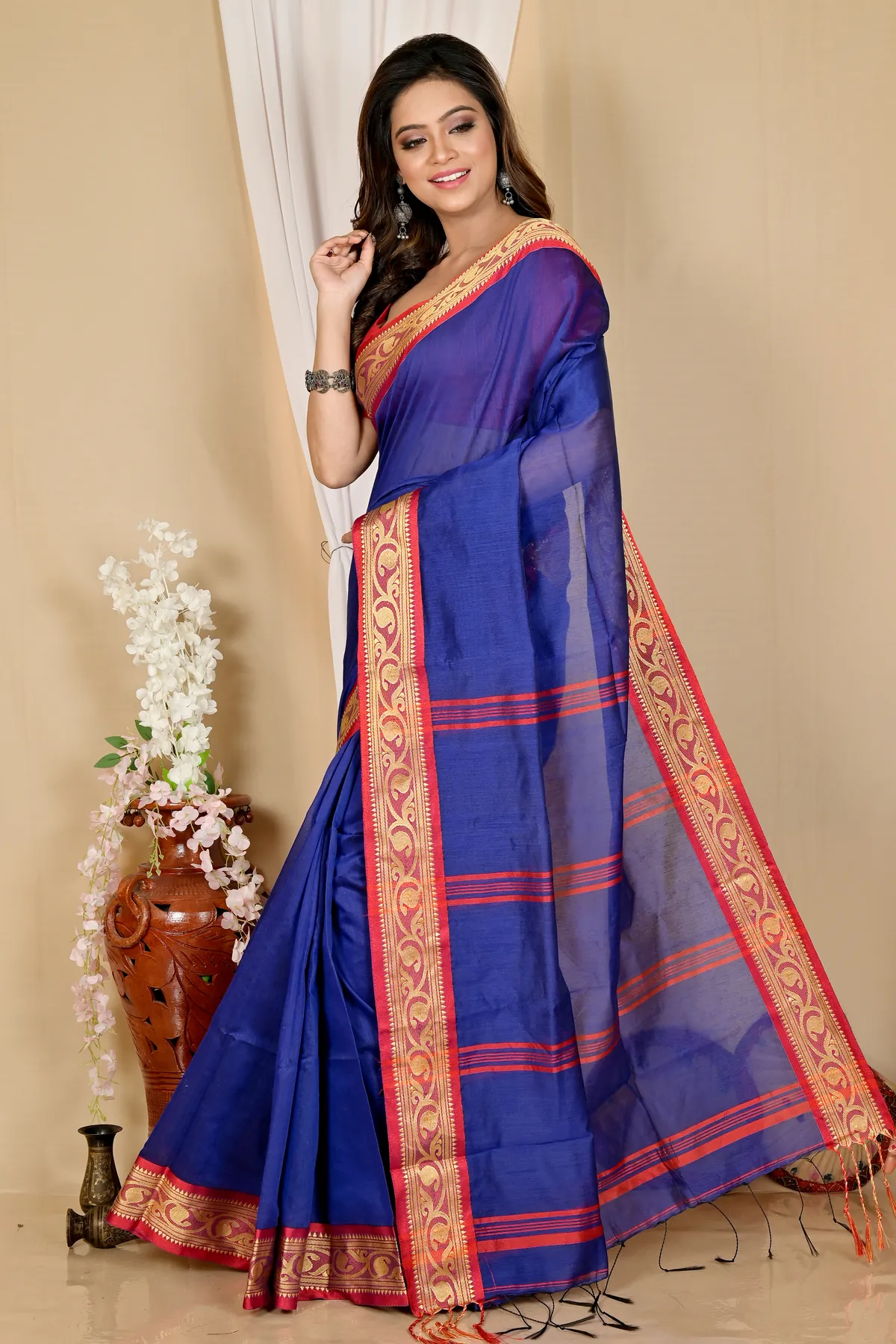 DipDiya Pure Cotton Blue Nova Effortless Tradition Handloom Sarees