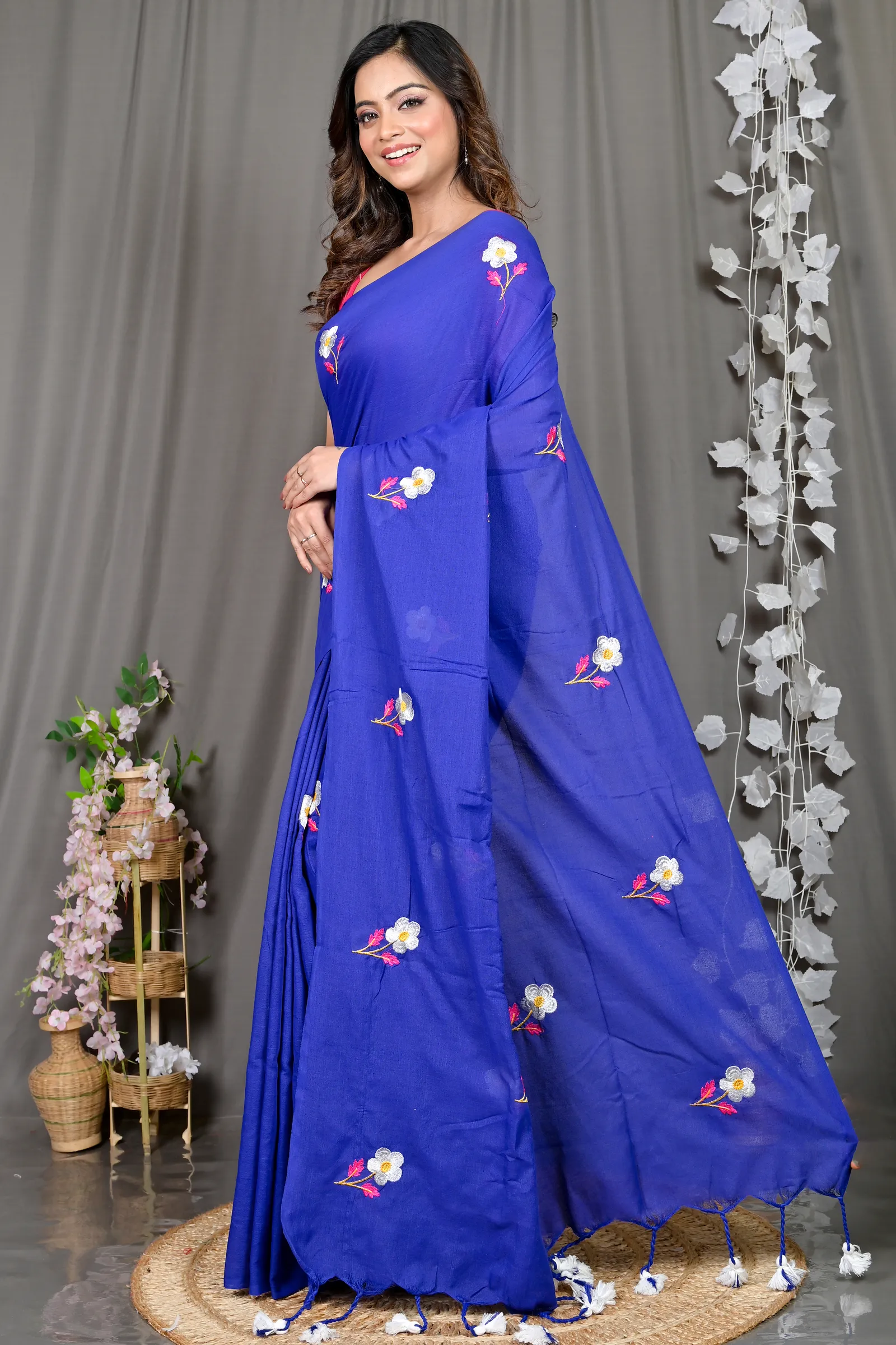DipDiya Pure Cotton Blue Paray Traditional Bengali Embroidery Handloom sarees