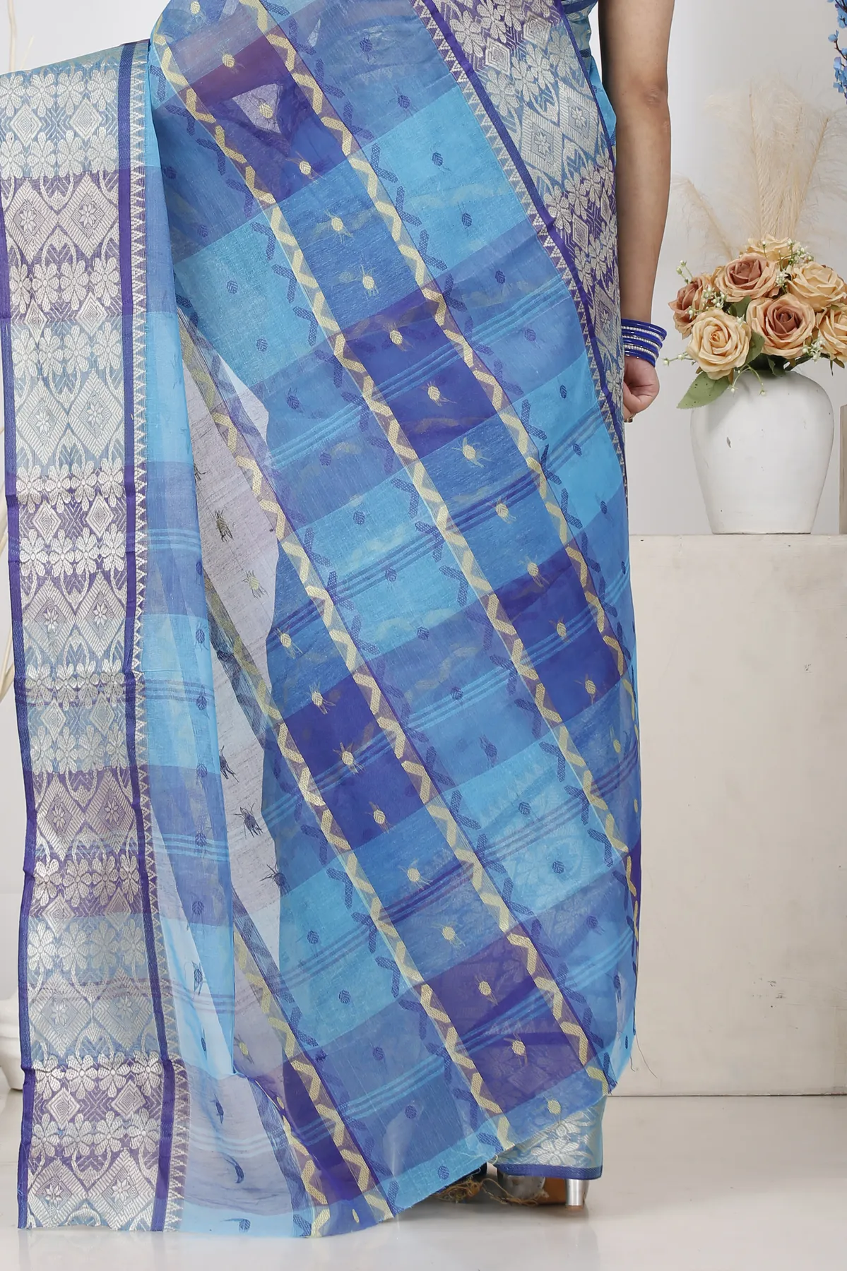 DipDiya Pure Cotton Blue SonaJhuri Desiging Heritage Elegance Tant Sarees