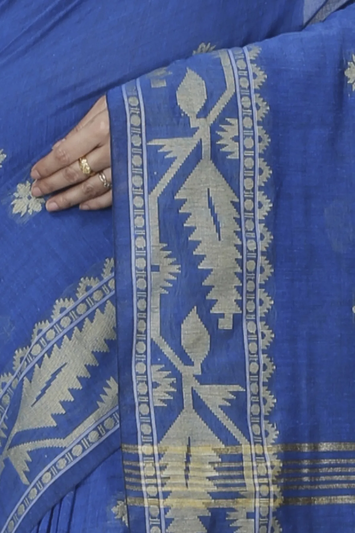 DipDiya Pure Cotton Blue Tuma Tradition in Every Thread Handloom Sarees