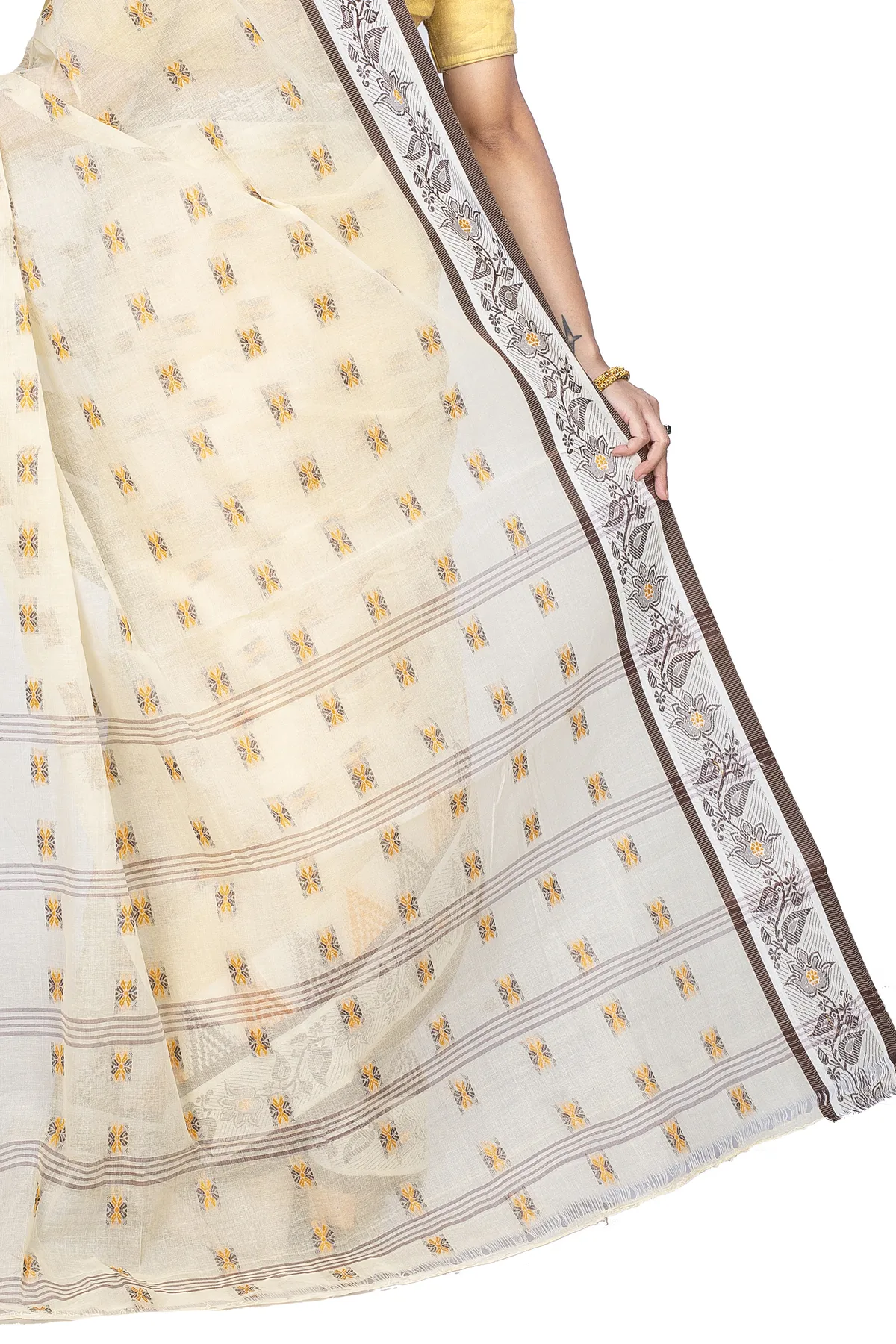 DipDiya Pure Cotton Brown Alkari Tradition in Every Thread Tant Sarees