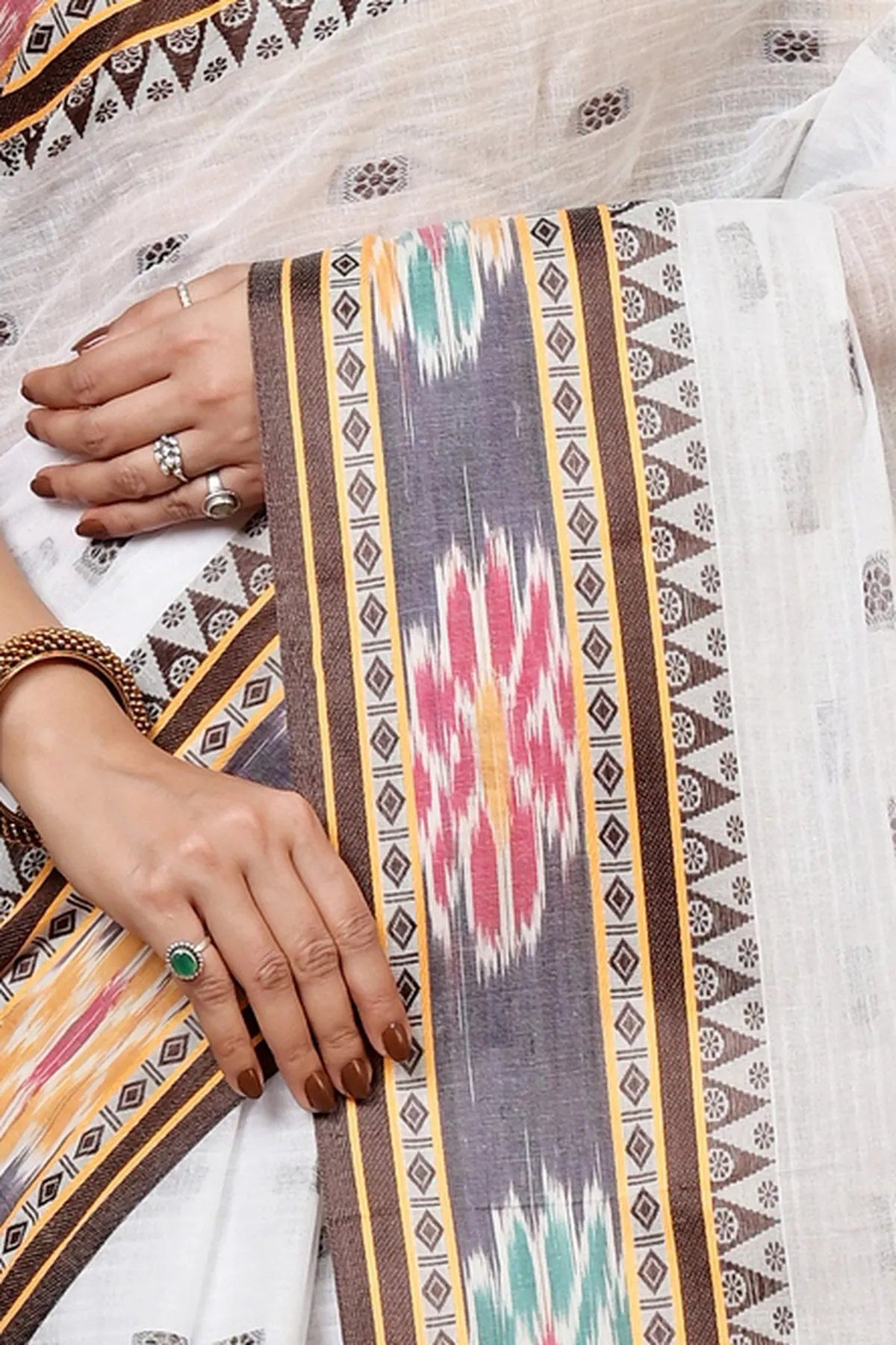 DipDiya Pure Cotton Brown and White Hema Essence of Bengal Tant Sarees