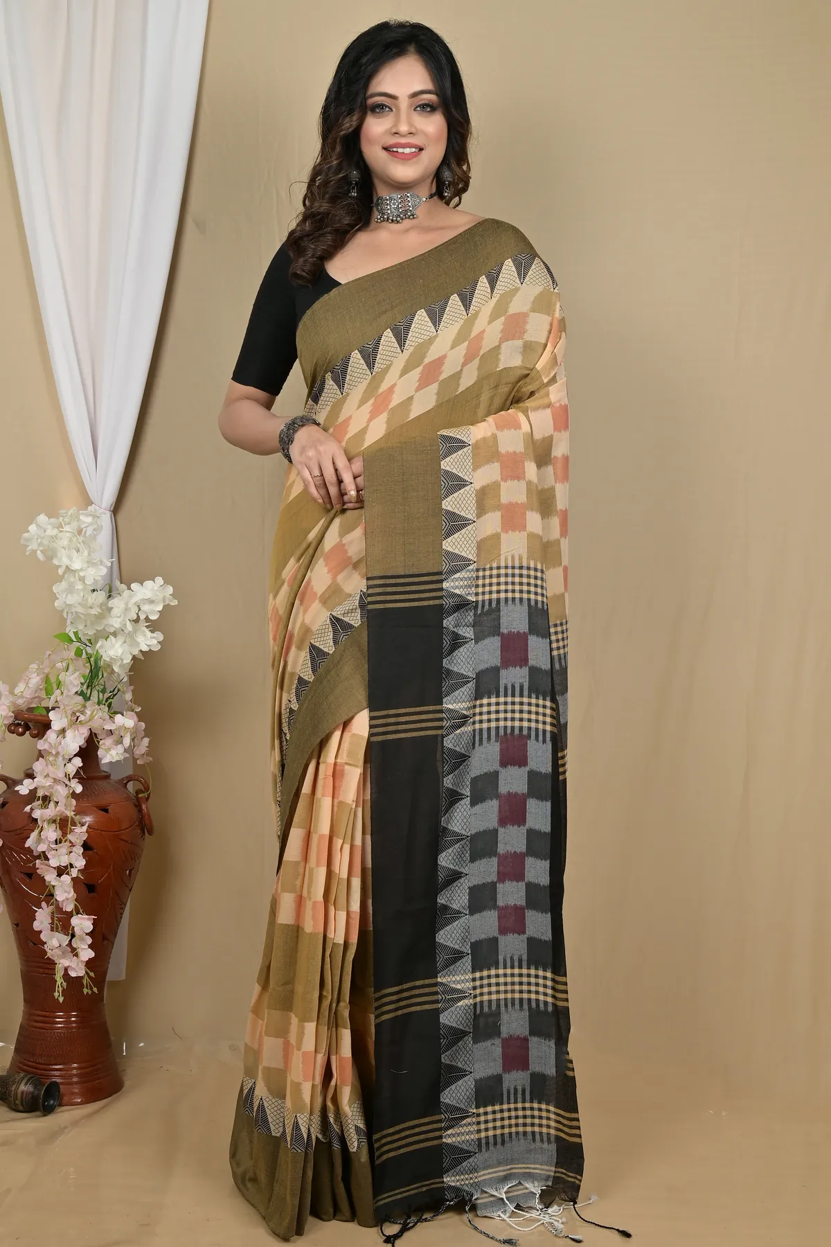 DipDiya Pure Cotton Brown Black Hiran Tradition in Every Thread Handloom Sarees