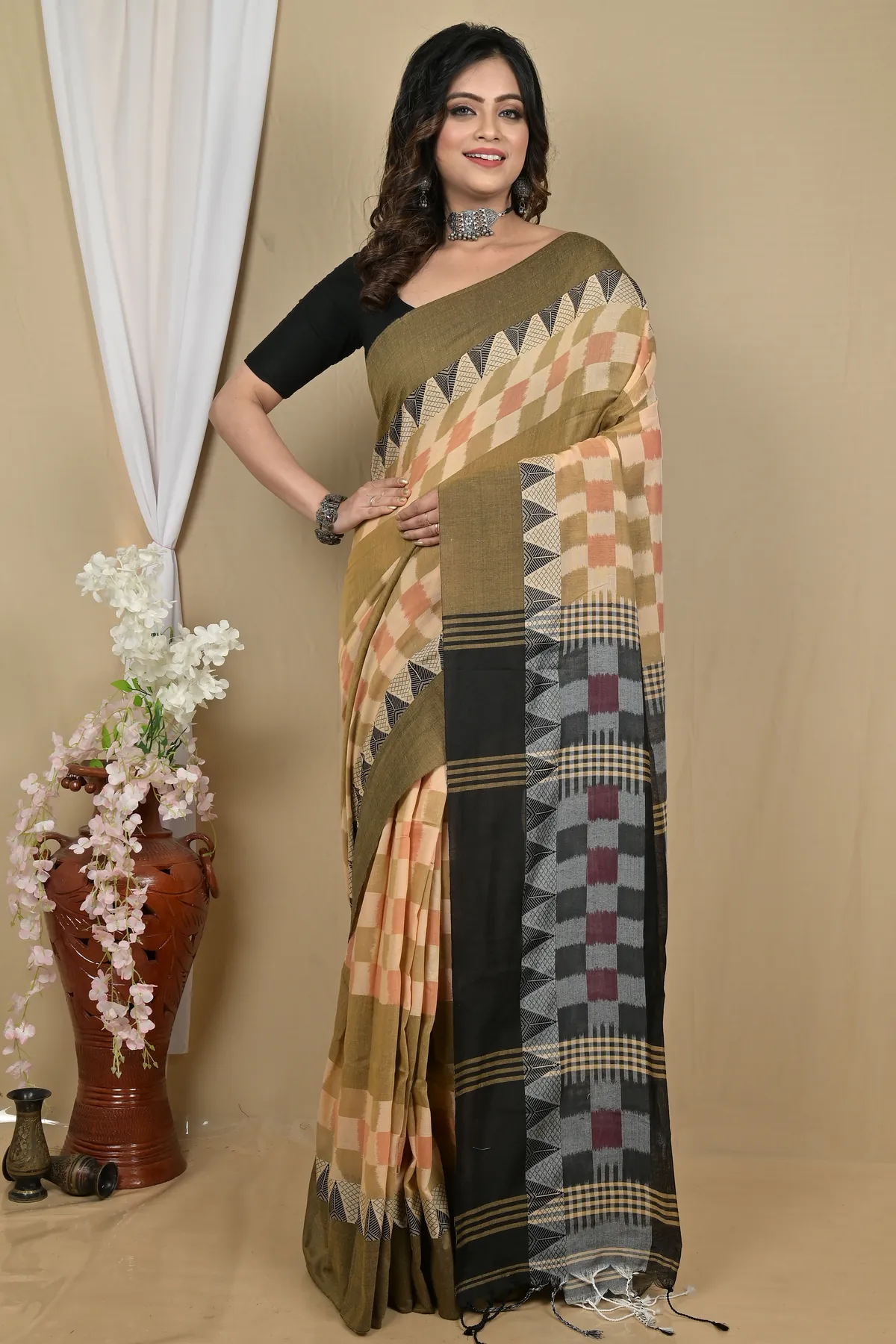 DipDiya Pure Cotton Brown Black Hiran Tradition in Every Thread Handloom Sarees