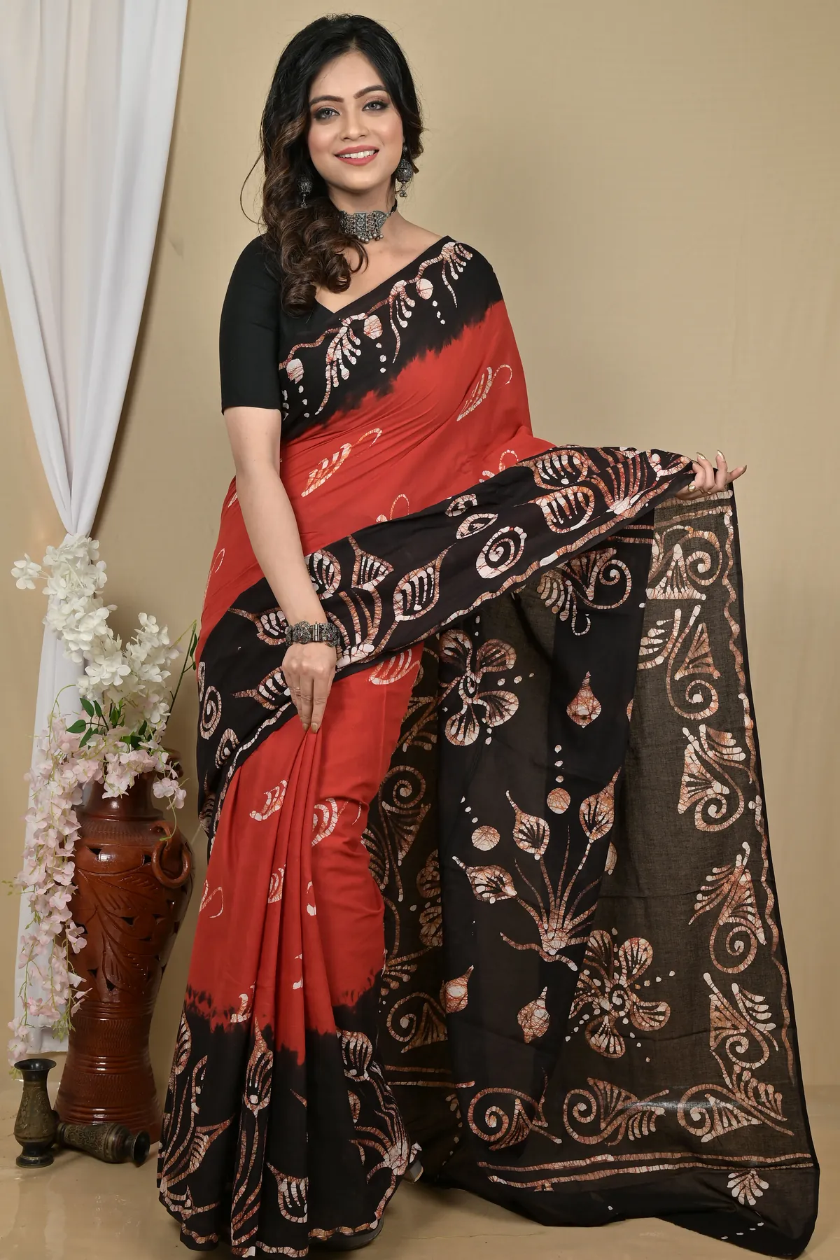 DipDiya Pure Cotton Brown Black Pihu Loom to Love Batik Print Sarees
