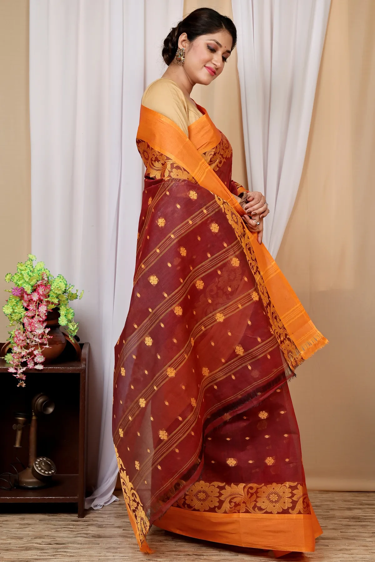 DipDiya Pure Cotton Brown Heruka Crafted by Artisans Tant Sarees