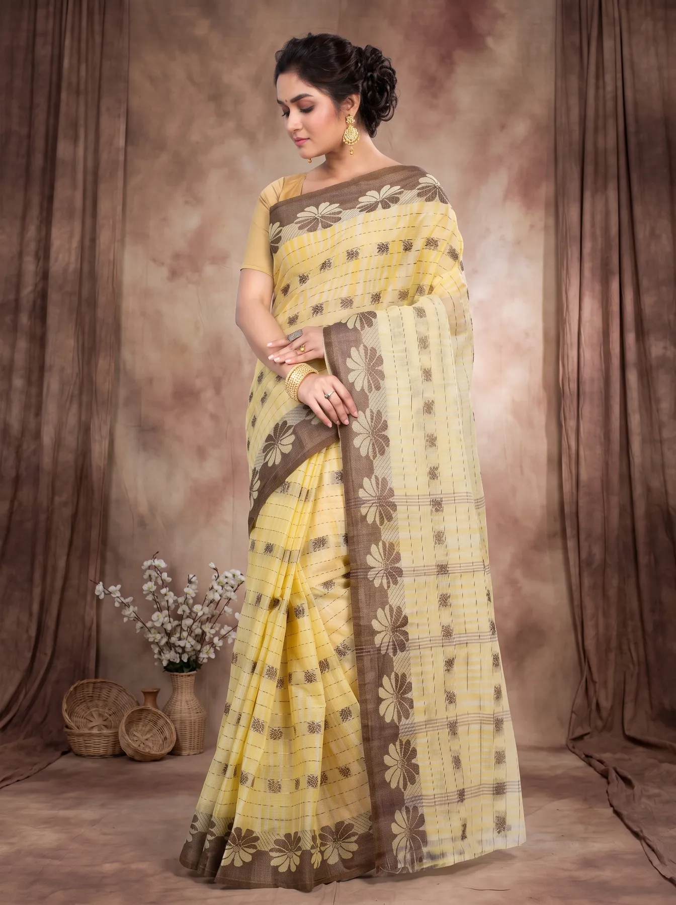 DipDiya Pure Cotton Brown KotkiTat Crafted by Artisans Tant Sarees