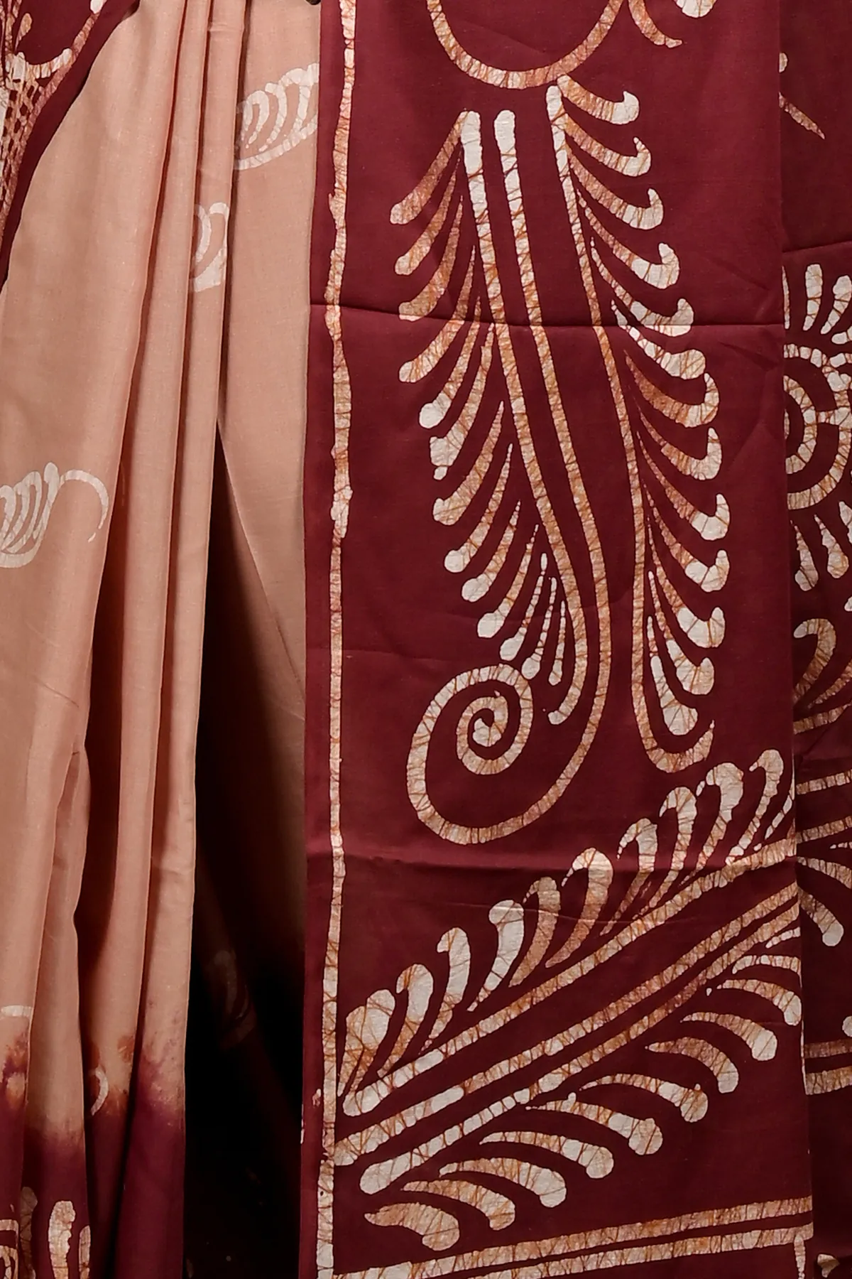 DipDiya Pure Cotton Brown Pihu Grace of Bengal Batik Print Sarees