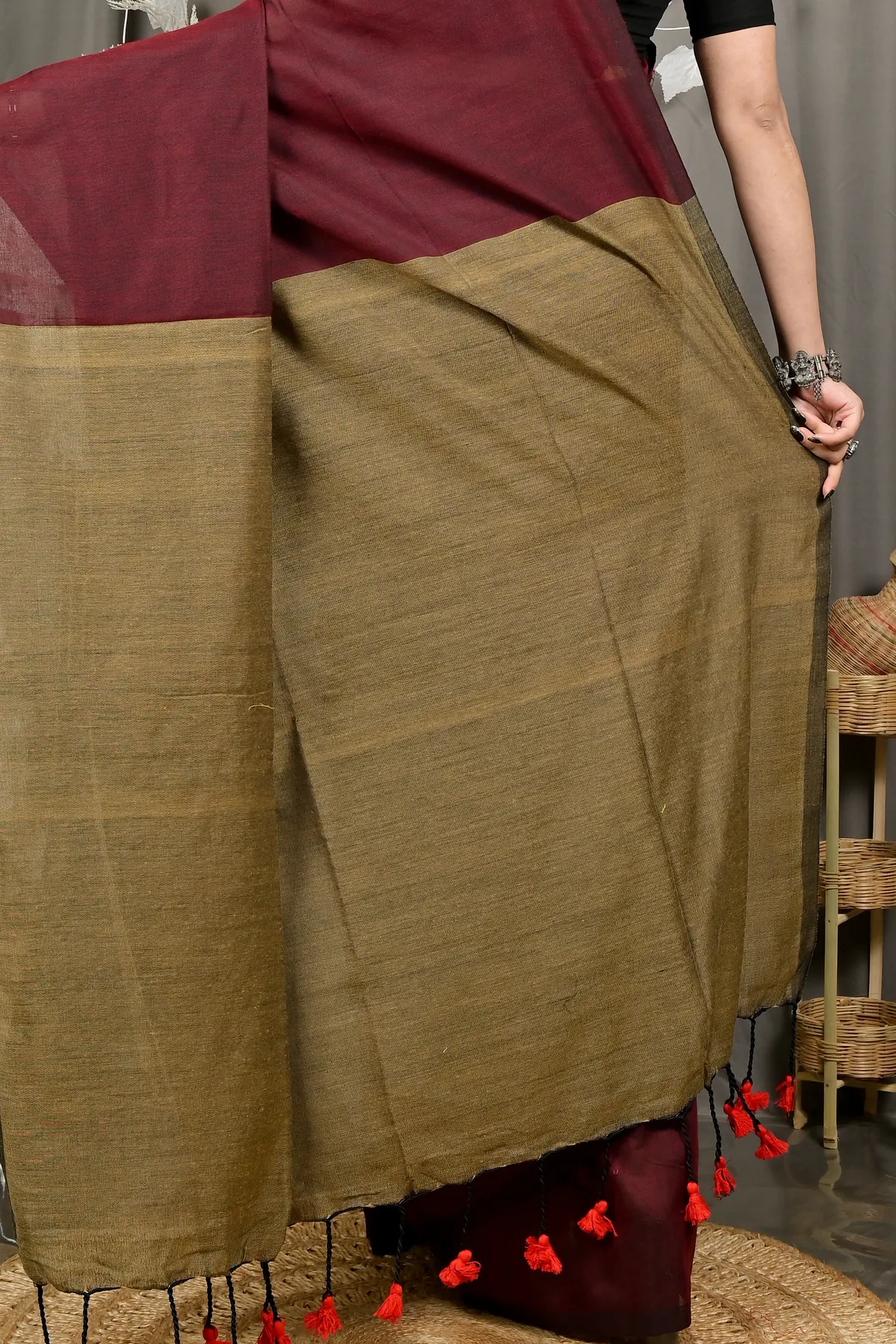 DipDiya Pure Cotton Brown ThanKhaditu Crafted with Soul Handloom Sarees