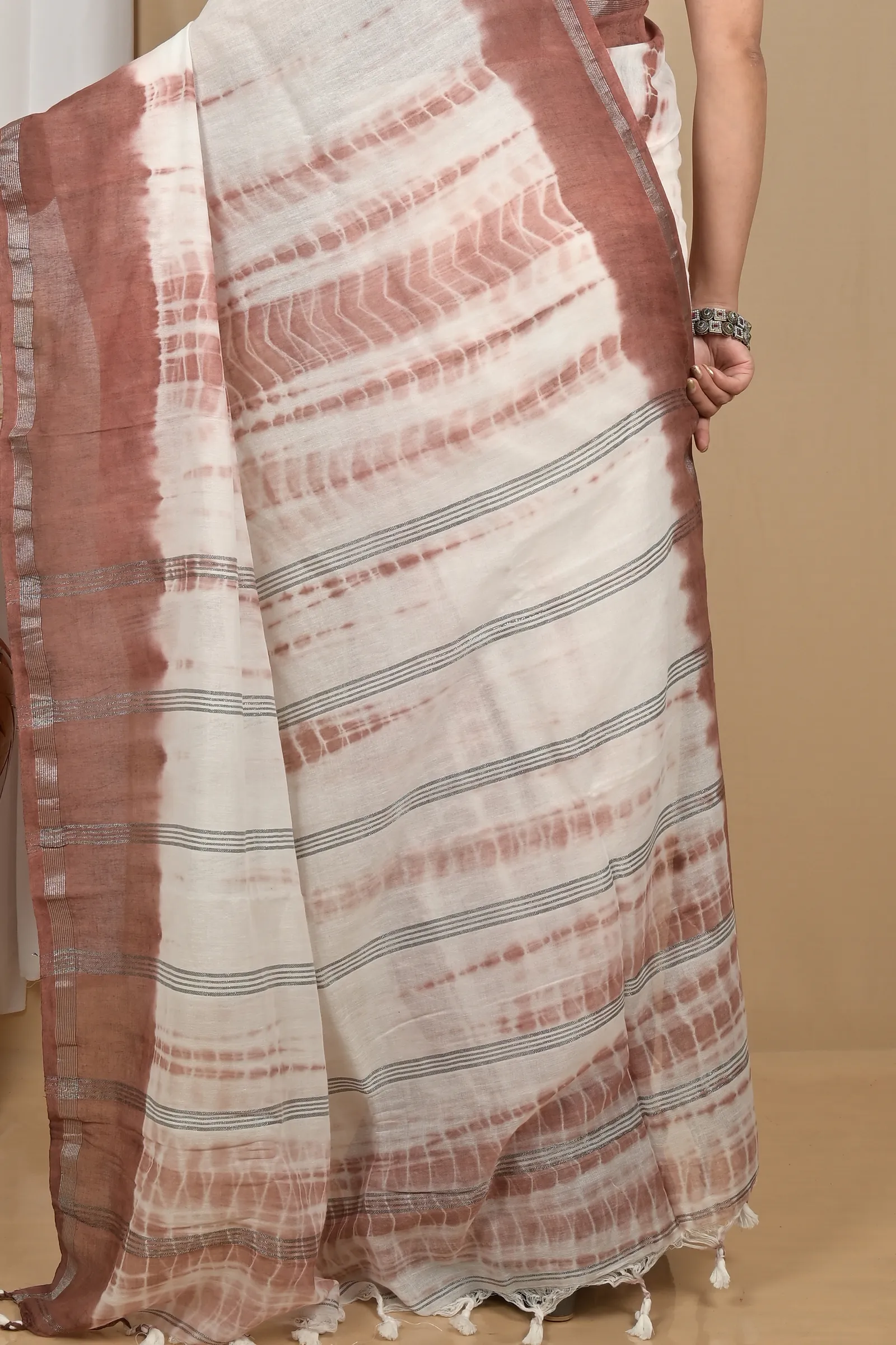 DipDiya Pure Cotton Brown White Achmol Elegant by Tradition Badhni Dye Sarees