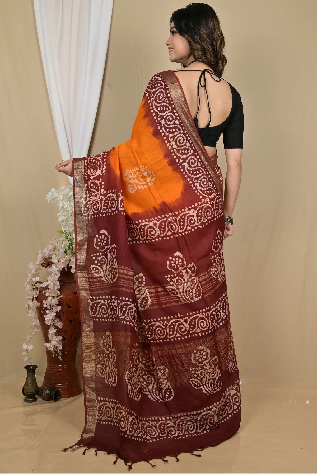 DipDiya Pure Cotton Brown Yellow Batikato Bengali Heritage Batik Print Sarees