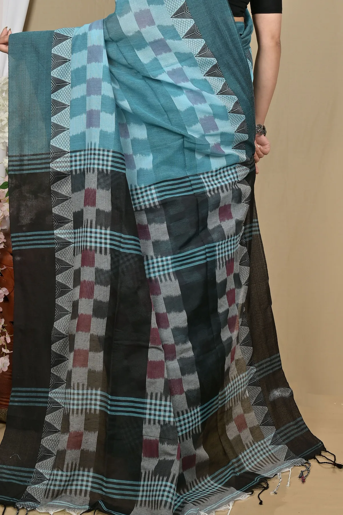 DipDiya Pure Cotton Cobalt Blue Hiran Woven by Hand Handloom Sarees