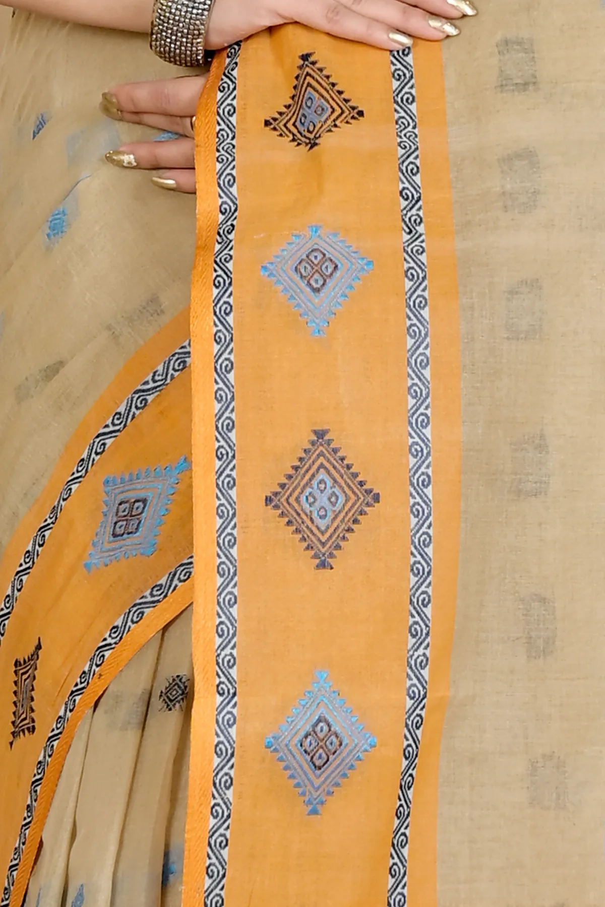 DipDiya Pure Cotton Cream Apula Rooted in Bengal Tant Sarees