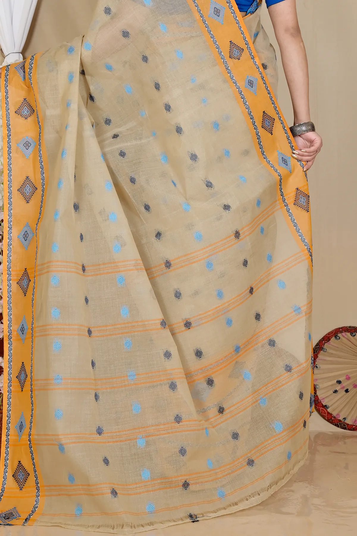 DipDiya Pure Cotton Cream Apula Rooted in Bengal Tant Sarees