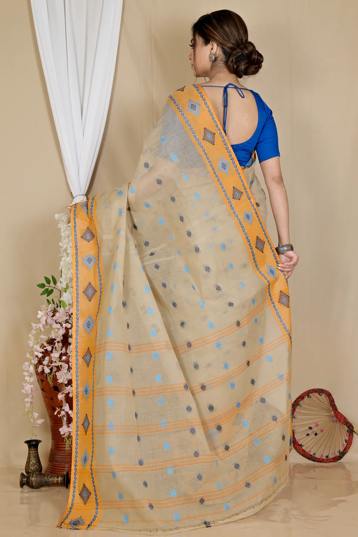DipDiya Pure Cotton Cream Apula Rooted in Bengal Tant Sarees