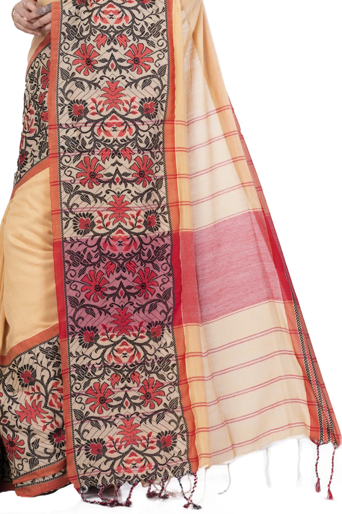DipDiya Pure Cotton Cream Begompuri Hand Effortless Tradition Handloom Sarees