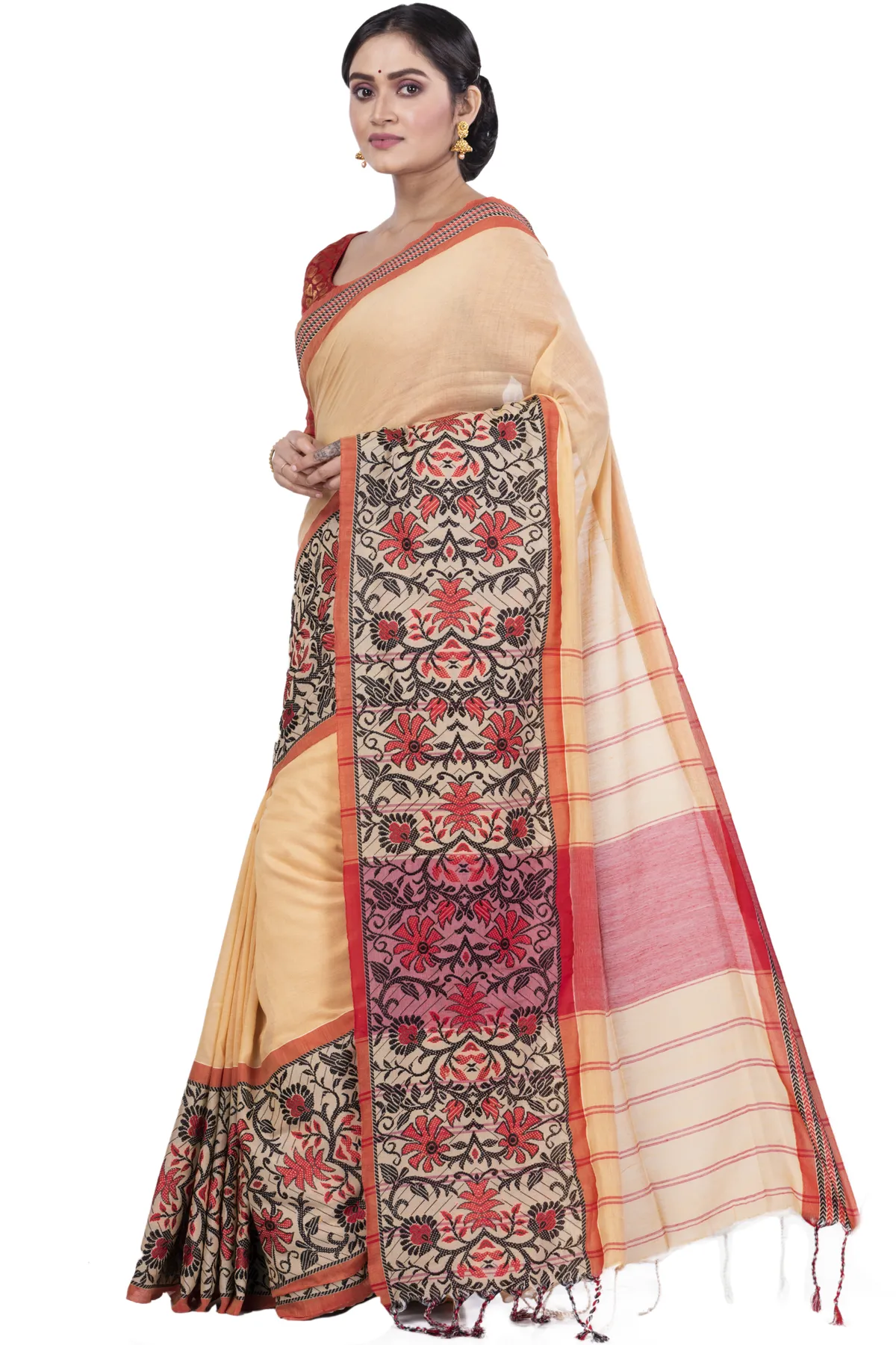 DipDiya Pure Cotton Cream Begompuri Hand Effortless Tradition Handloom Sarees