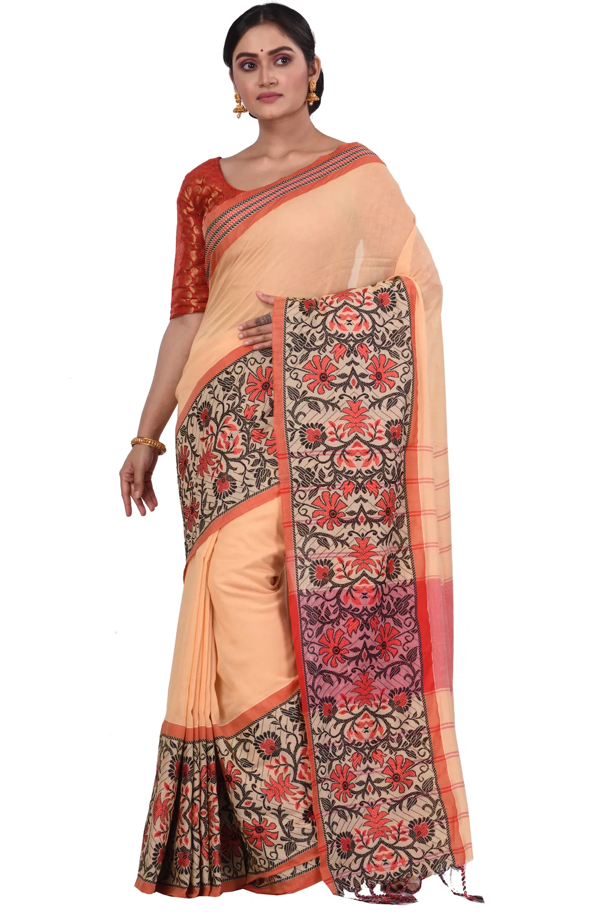 DipDiya Pure Cotton Cream Begompuri Hand Effortless Tradition Handloom Sarees