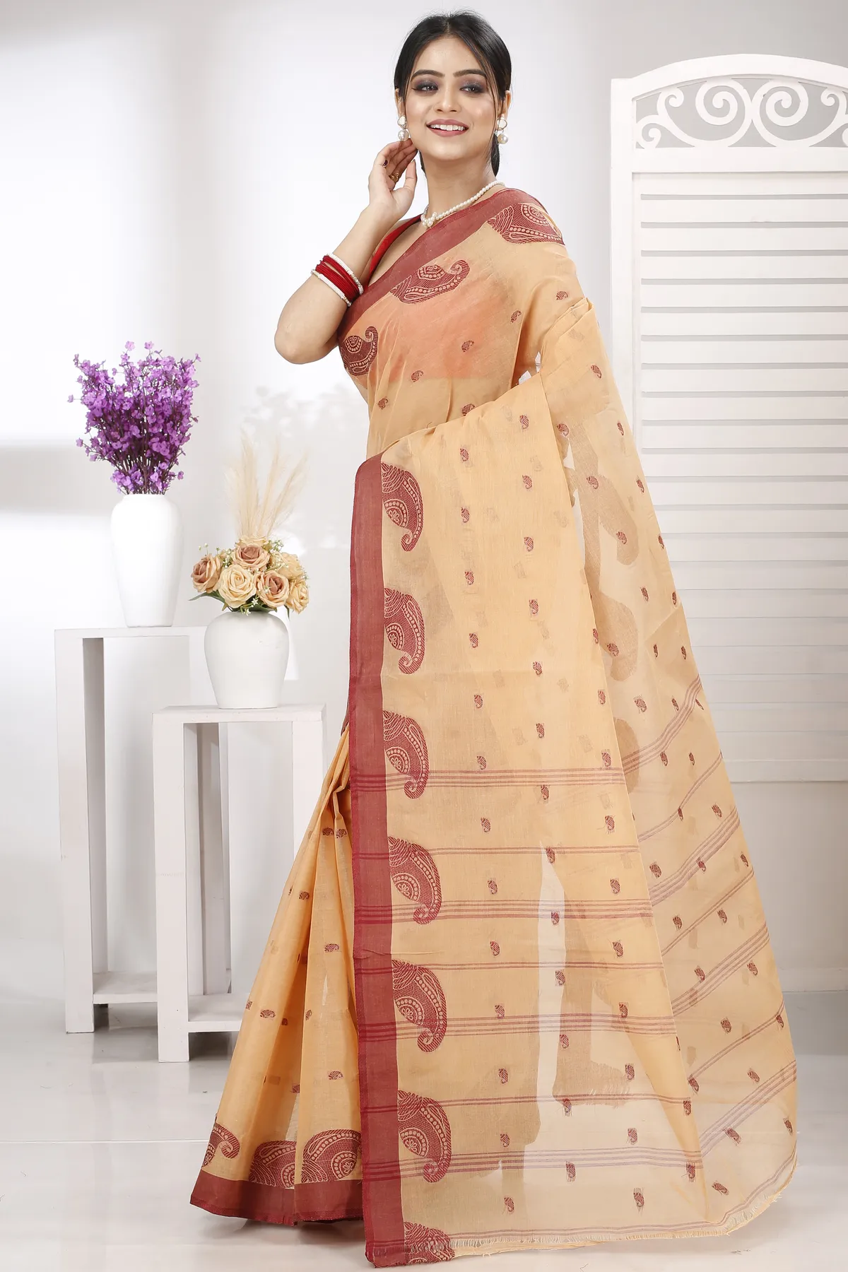 DipDiya Pure Cotton Cream Epto Shonko Essence of Bengal Tant Sarees