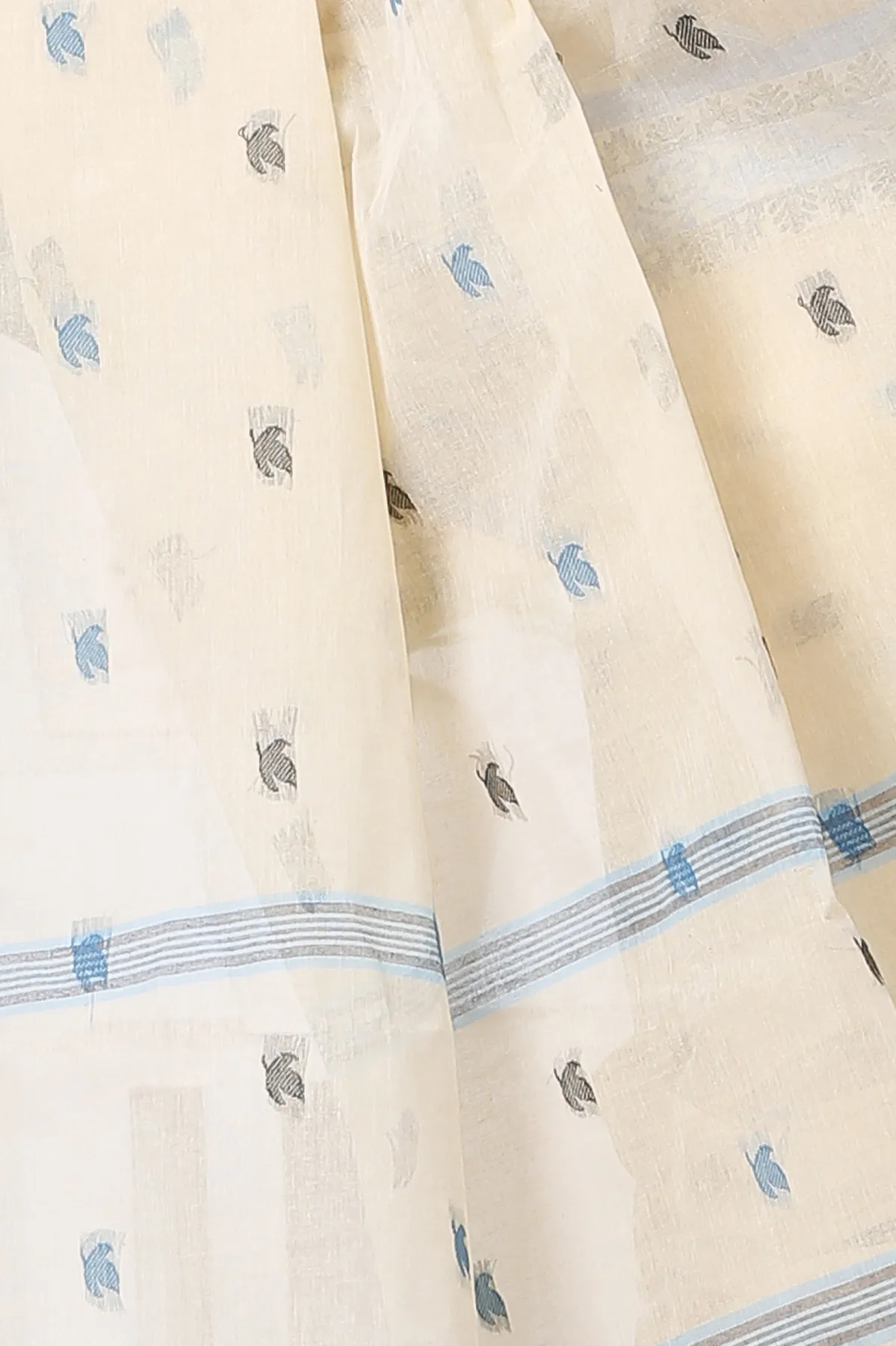 DipDiya Pure Cotton Cream Leron Regal Bengali Tant Sarees