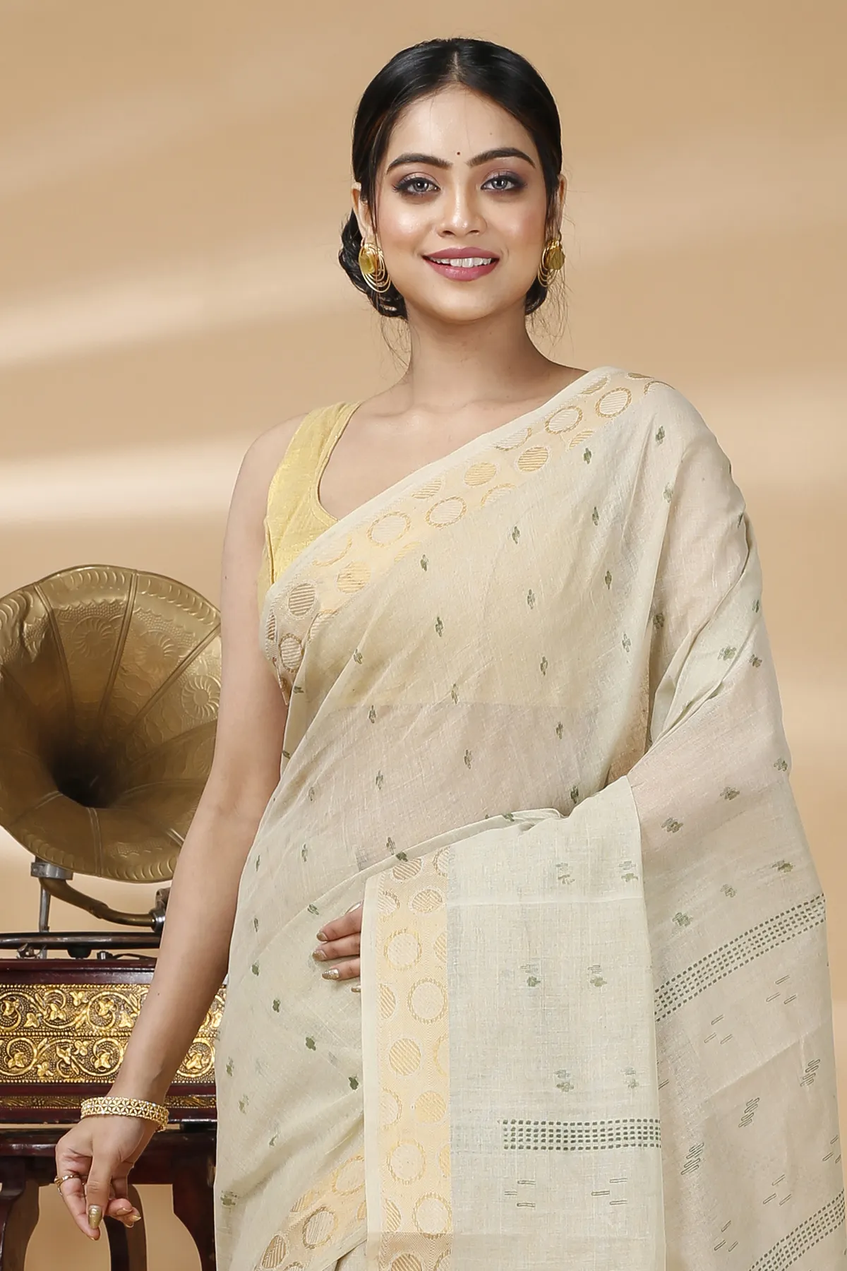 DipDiya Pure Cotton Cream Porna Timeless Bengal Printed Tant Sarees