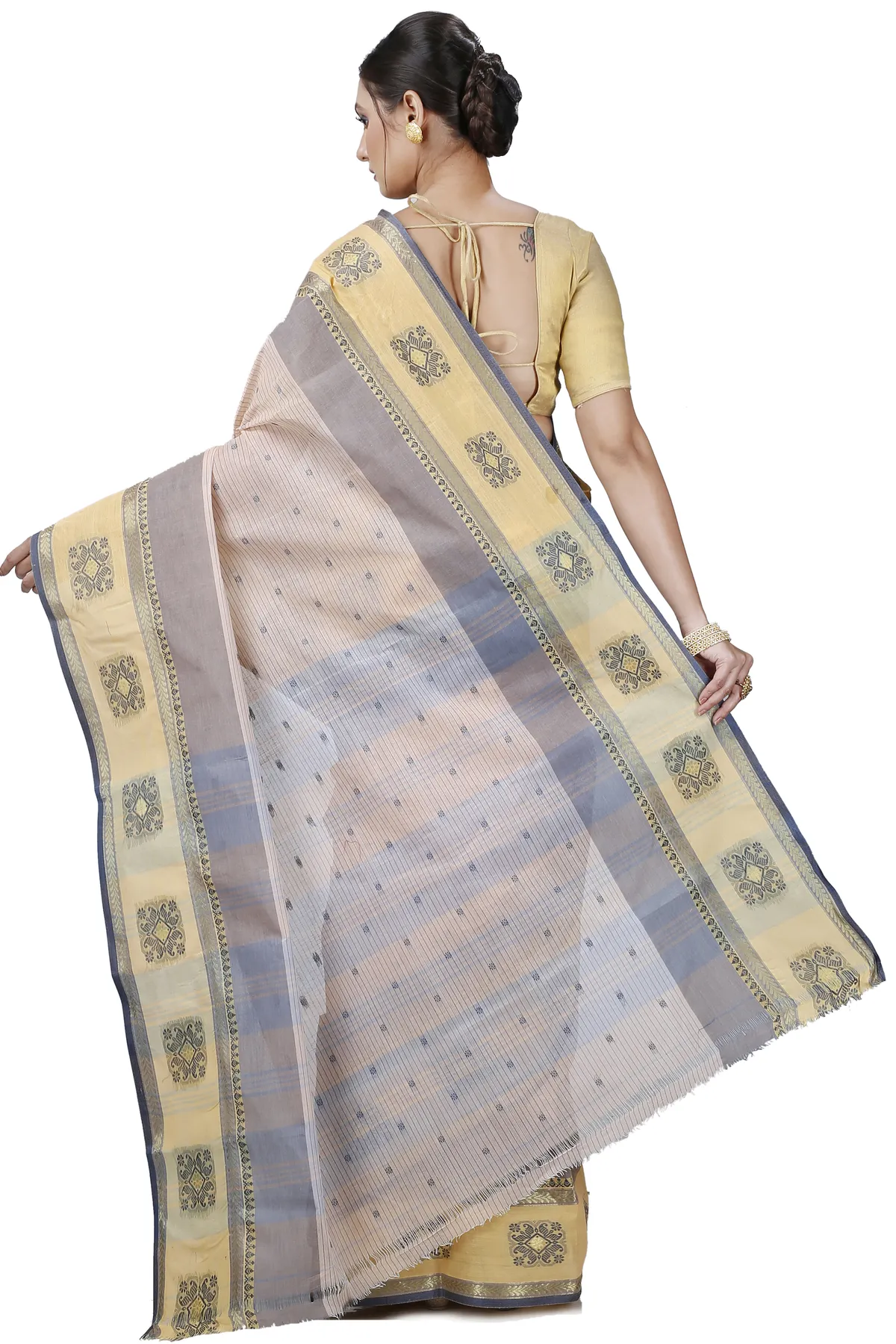 DipDiya Pure Cotton Cream Uma Crafted with Soul Tant Sarees