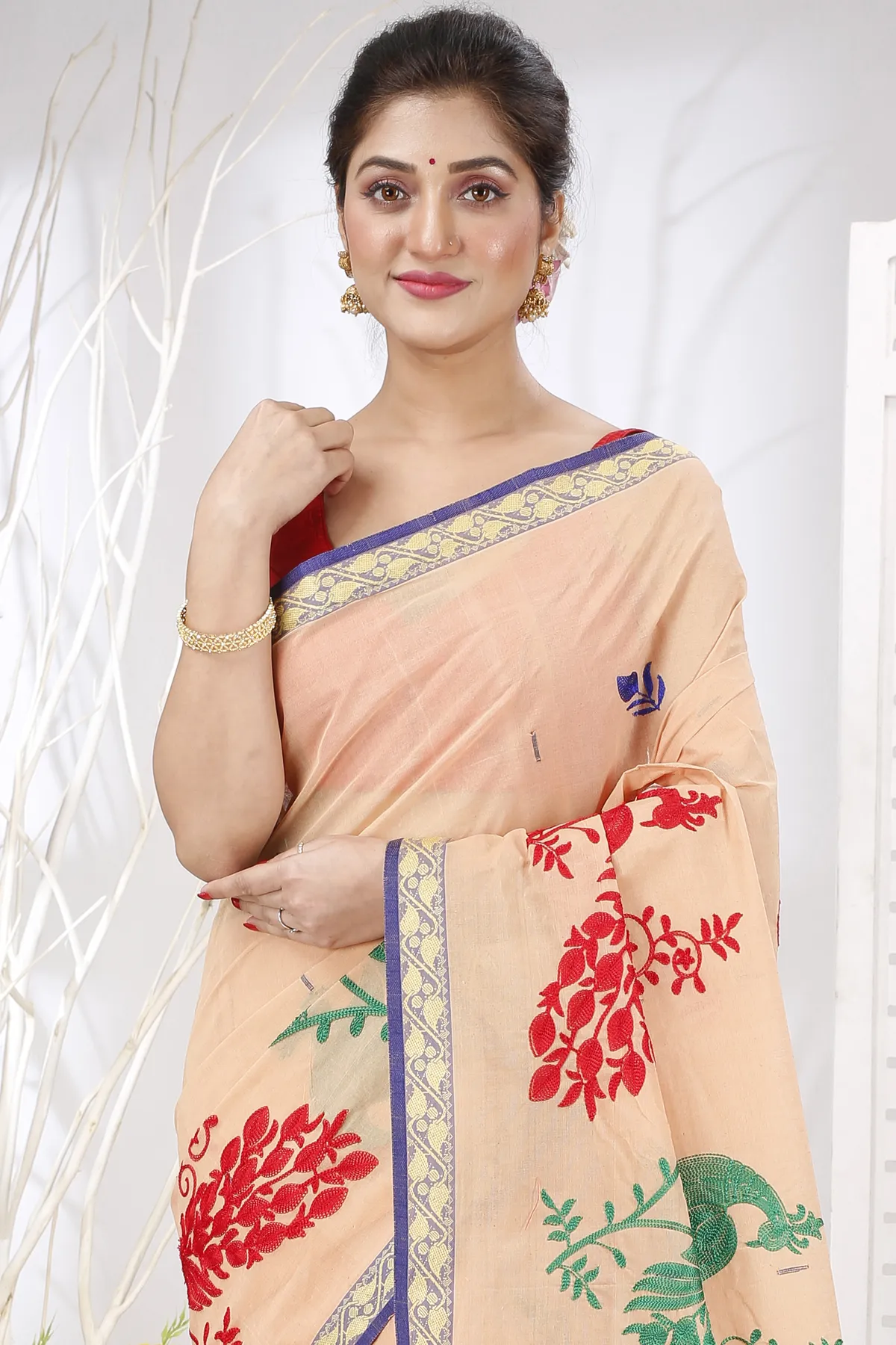 DipDiya Pure Cotton Dark Cream Embi Gaela Moyur Artisan Woven Embroidery Tant Sarees