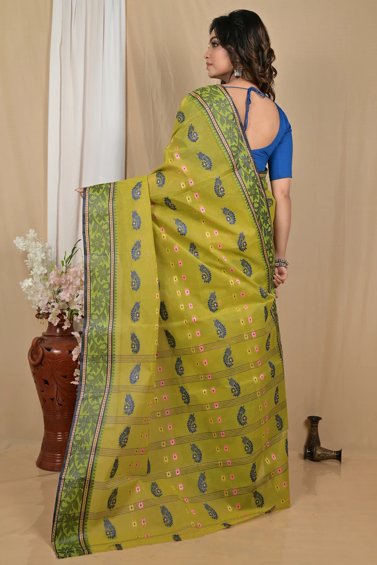 DipDiya Pure Cotton Dark Green Achrol Stories of Bengal Tant Sarees